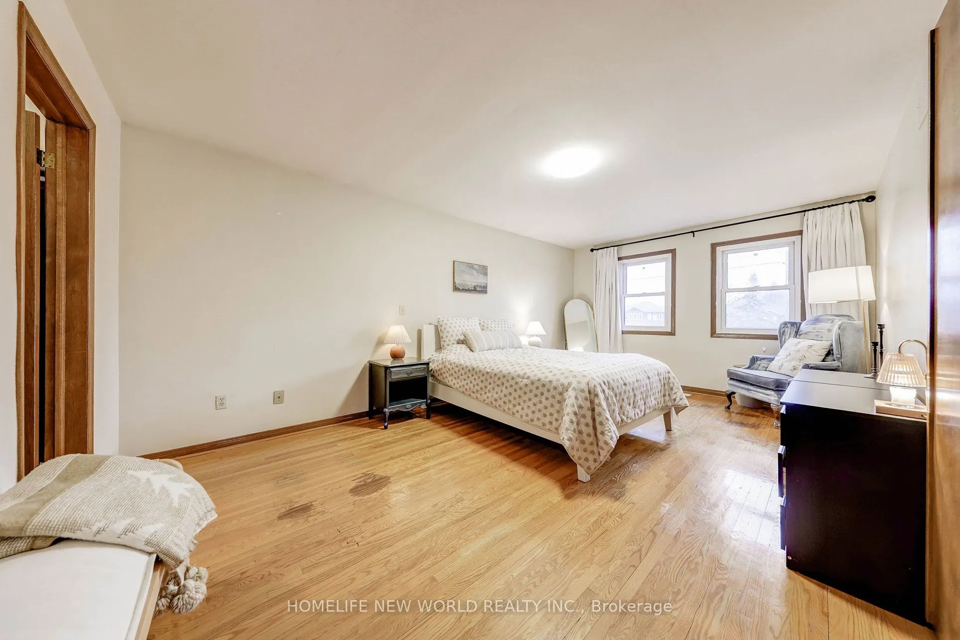 3435 Ellesmere Road