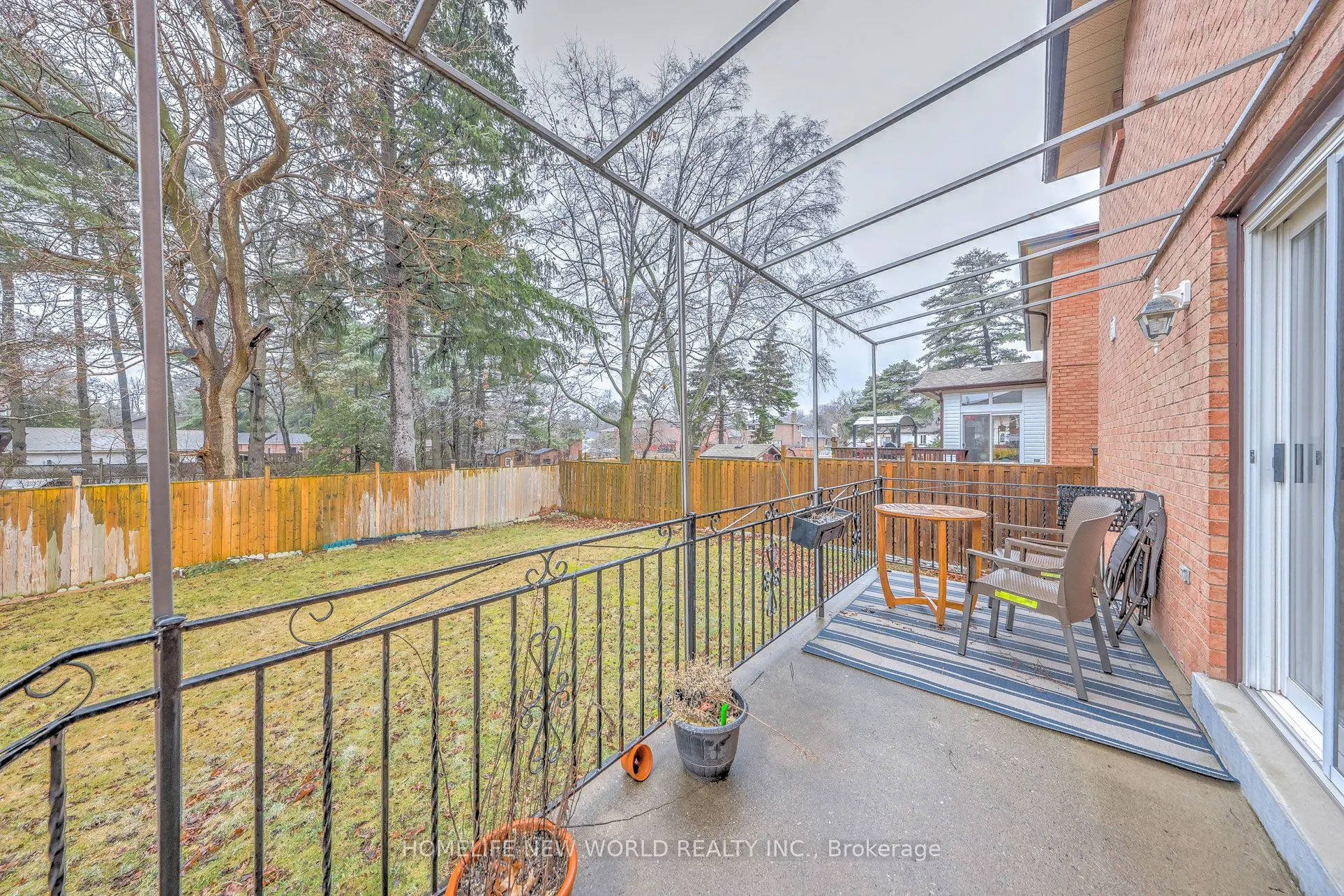 3435 Ellesmere Road