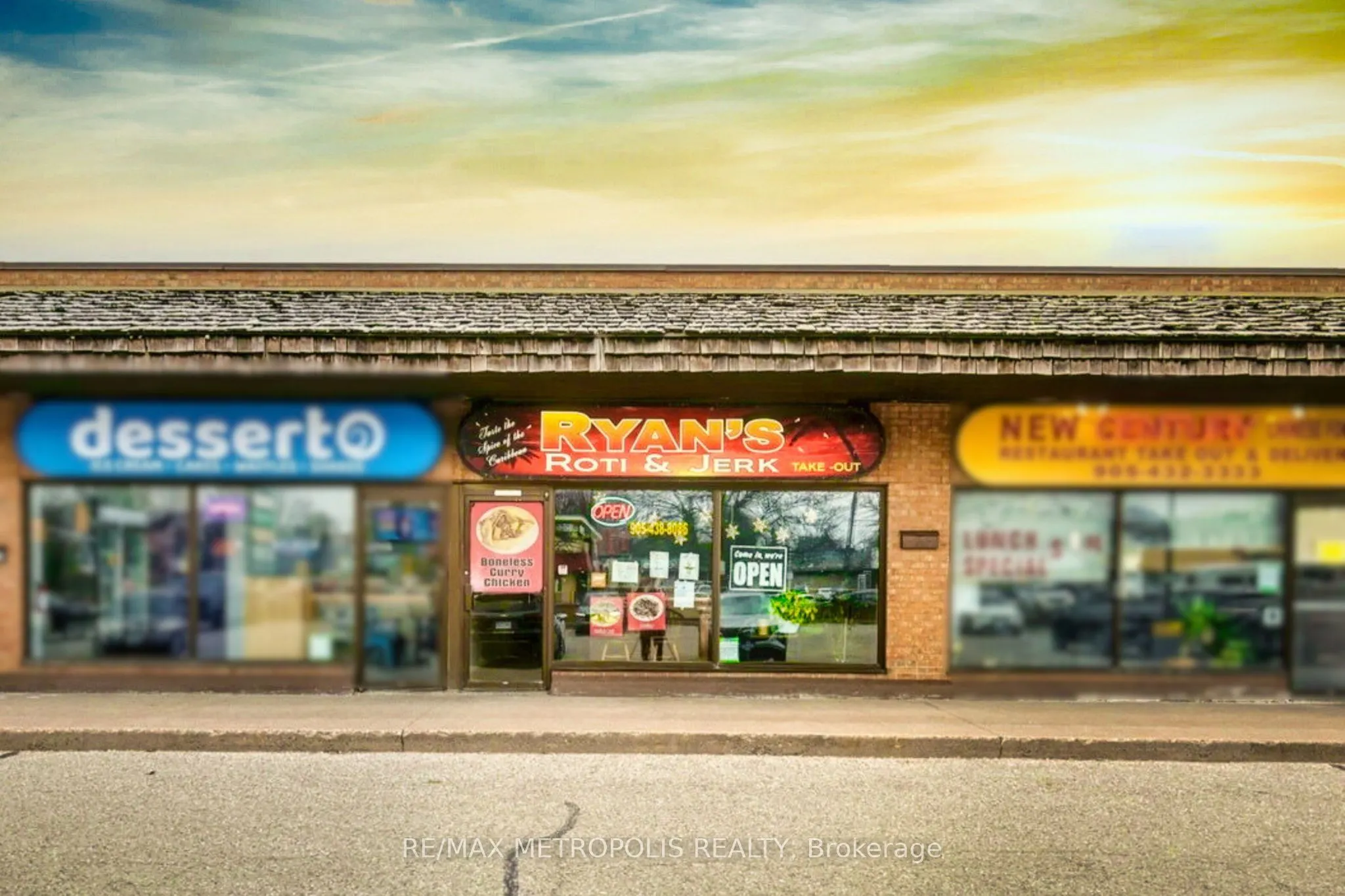 1051 SIMCOE Street N, #F5