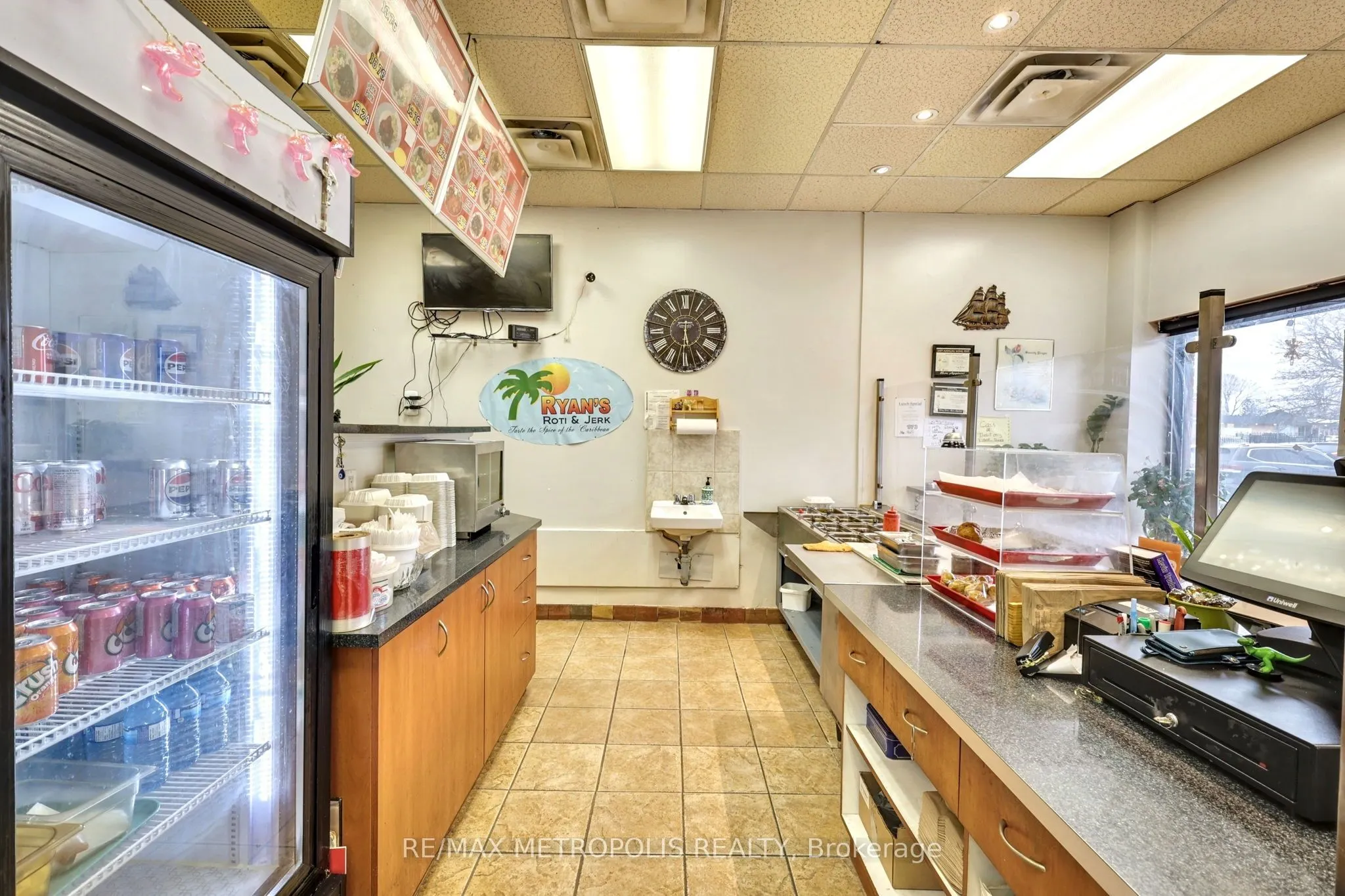 1051 SIMCOE Street N, #F5