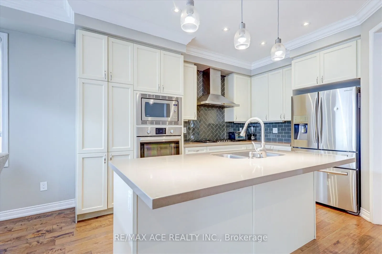 56 Stockell Crescent