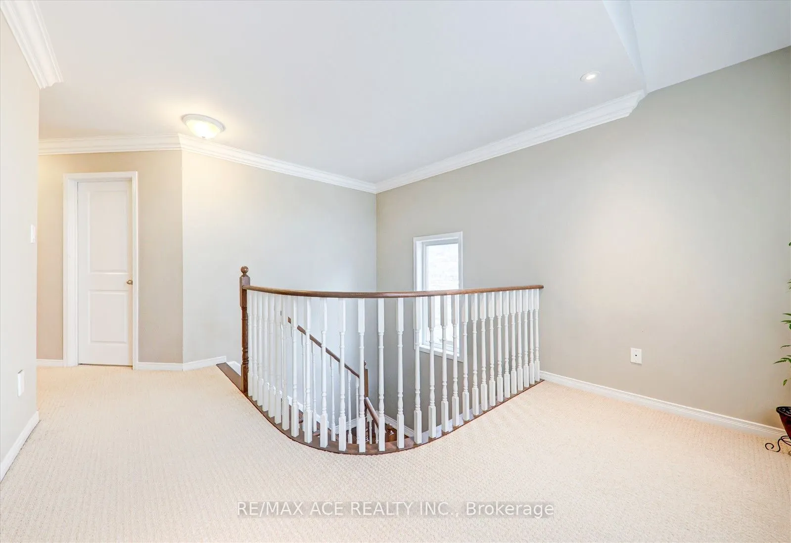 56 Stockell Crescent