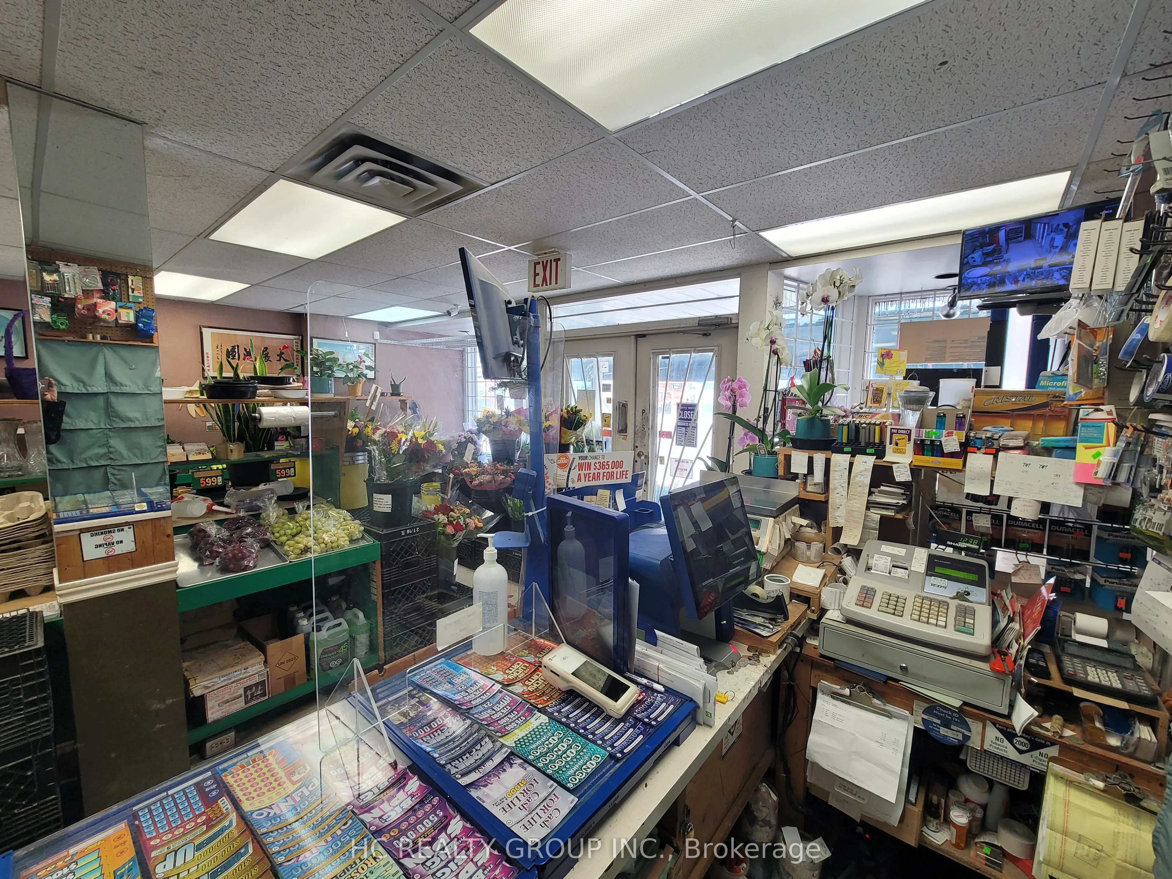 1054 COXWELL Avenue