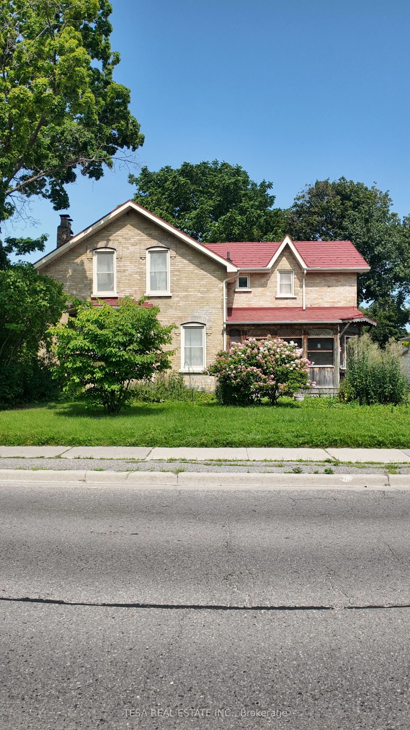 65 Park Road S