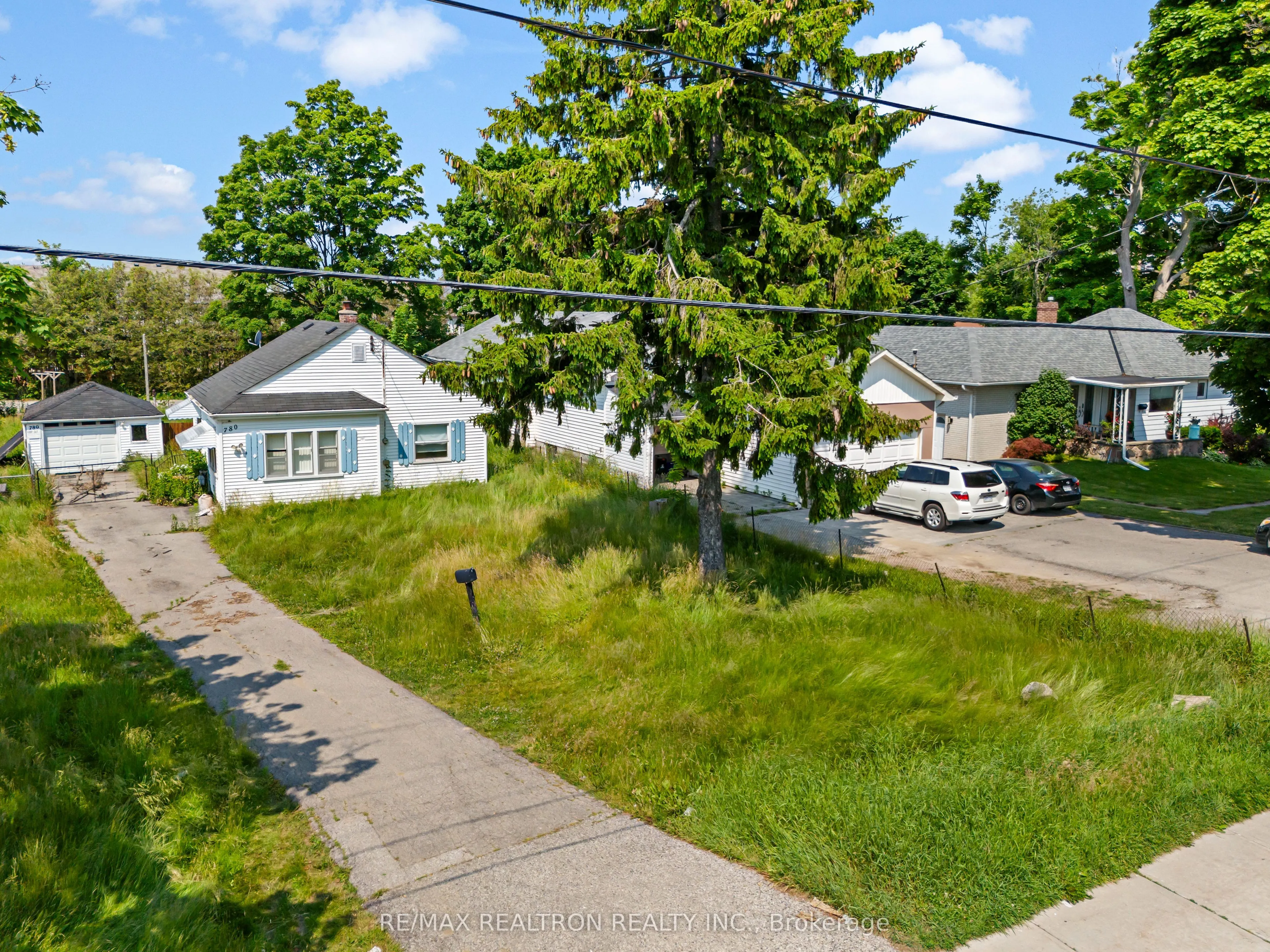 780 Liverpool Road