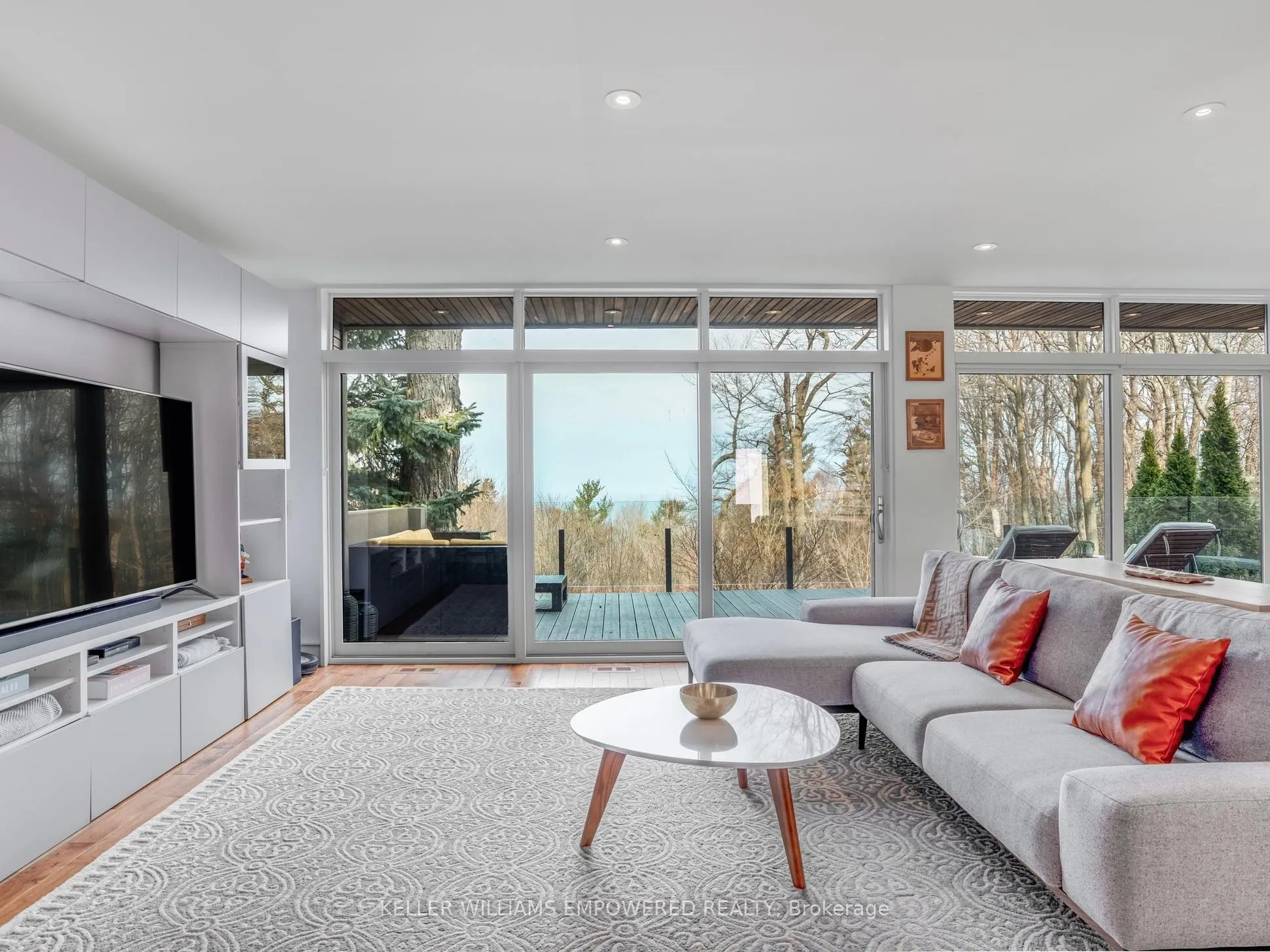 9 Fenwood Heights