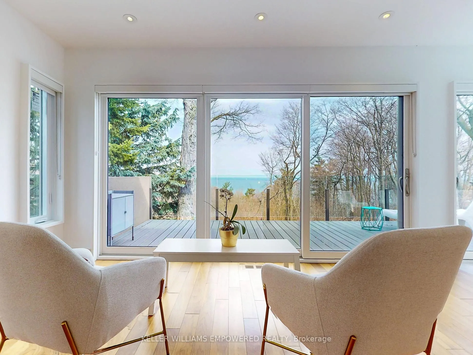 9 Fenwood Heights