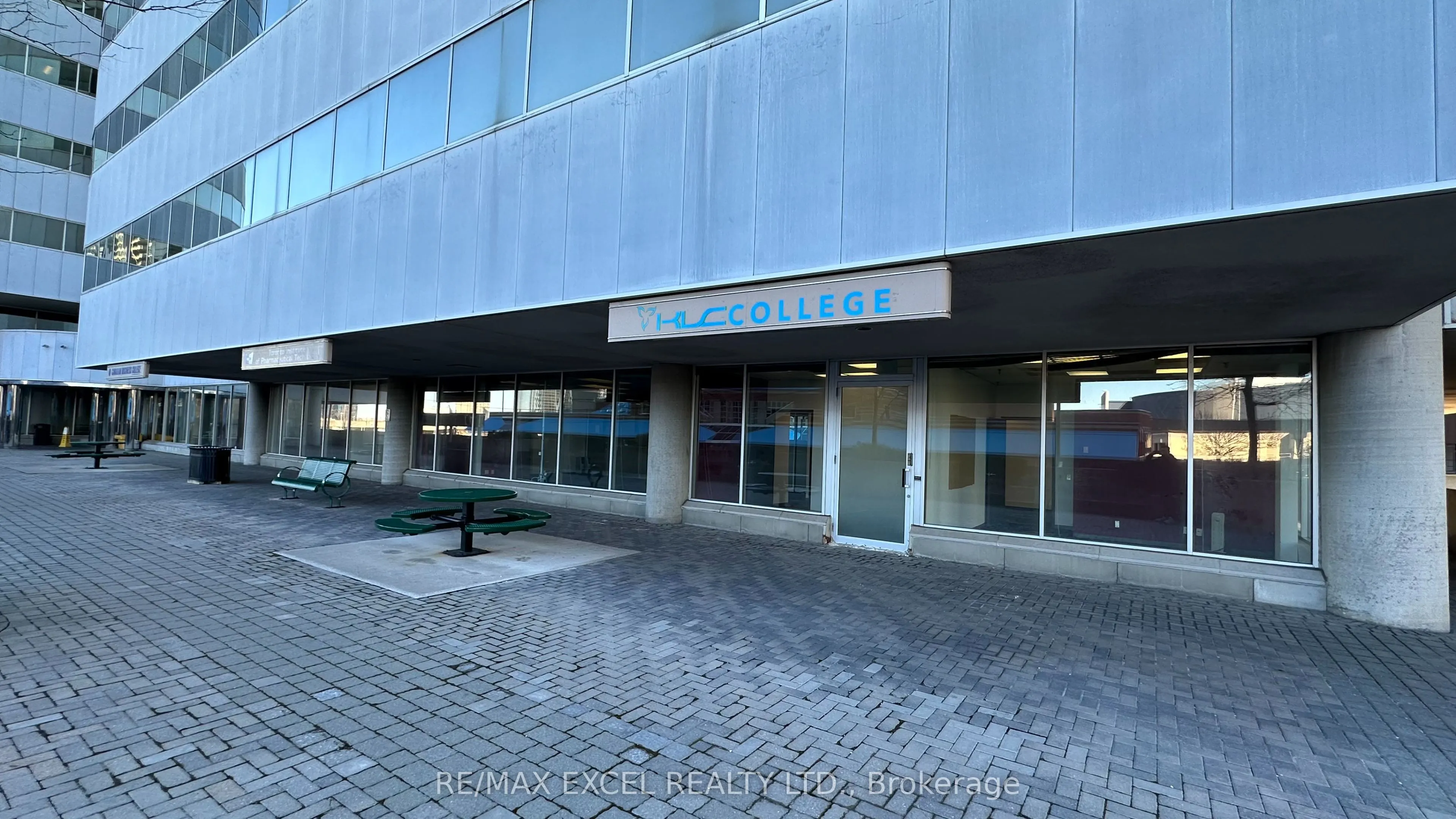 55 Town Centre Court, #105a