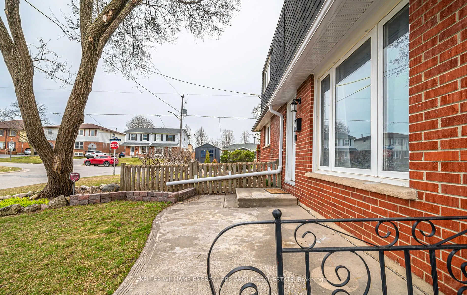 153 Barkley Crescent