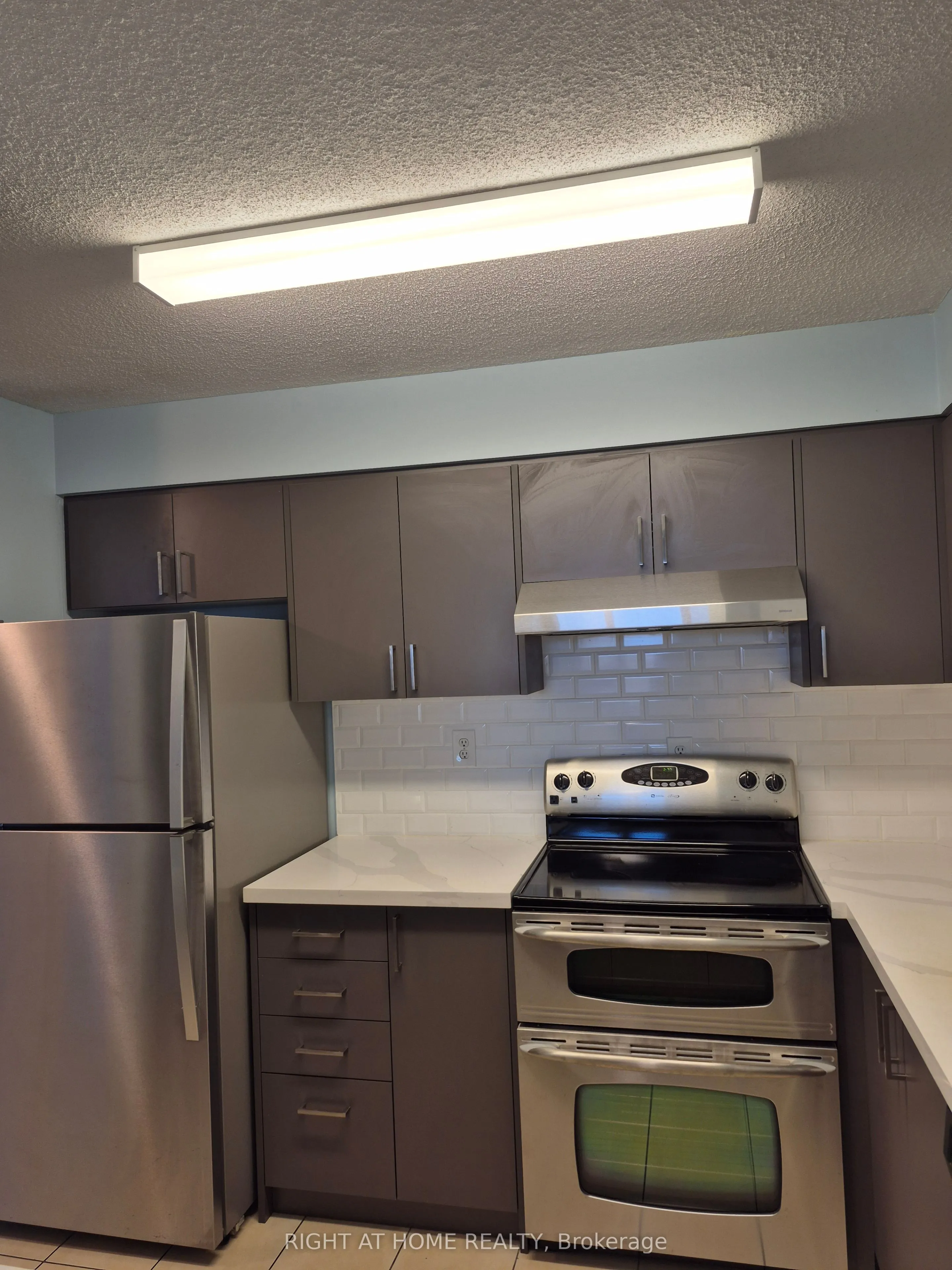 10 Tapscott Road, #602