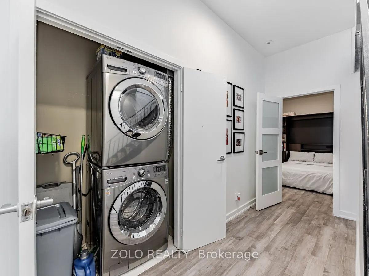 1842 Queen Street E, #304