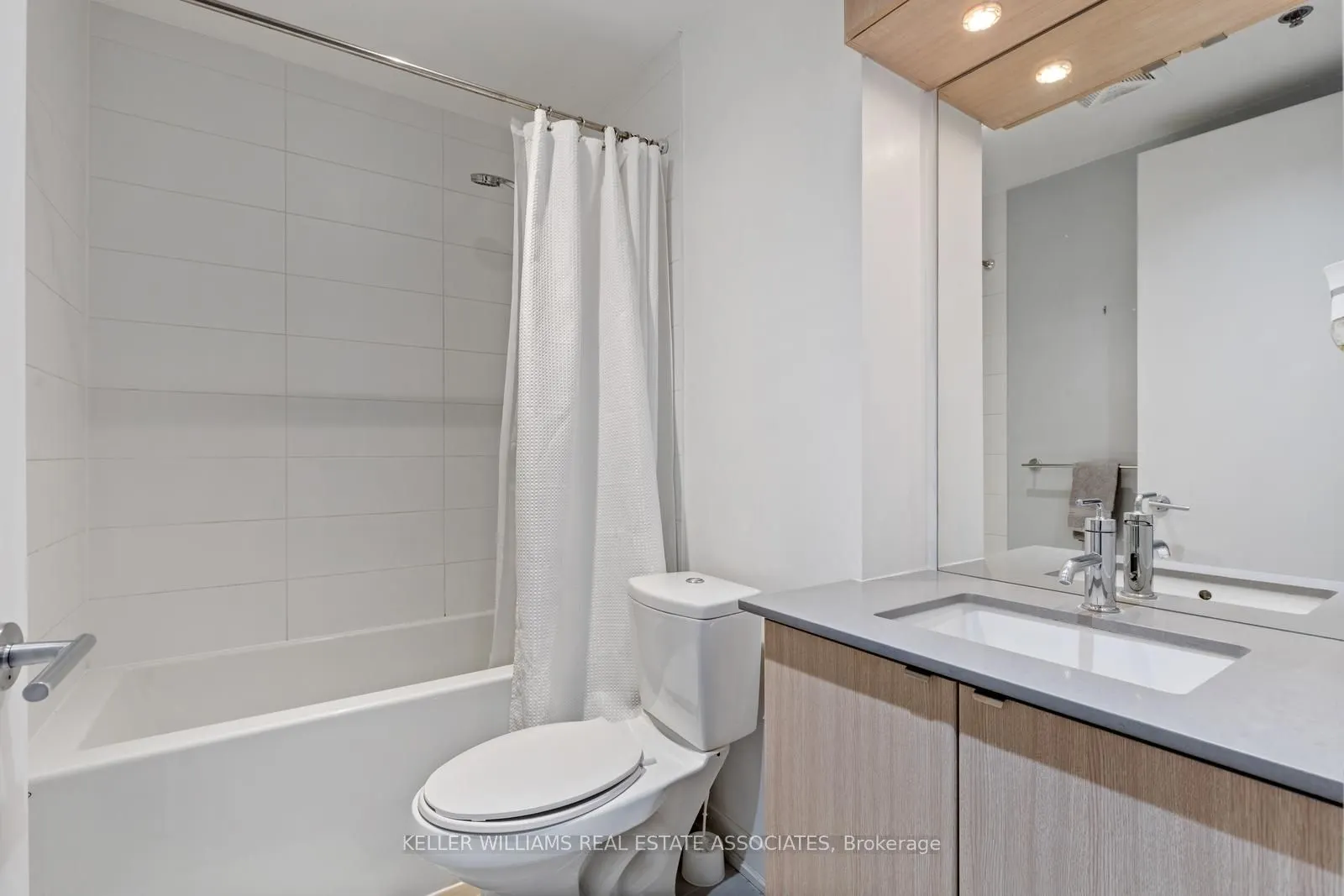 88 Colgate Avenue W, #511