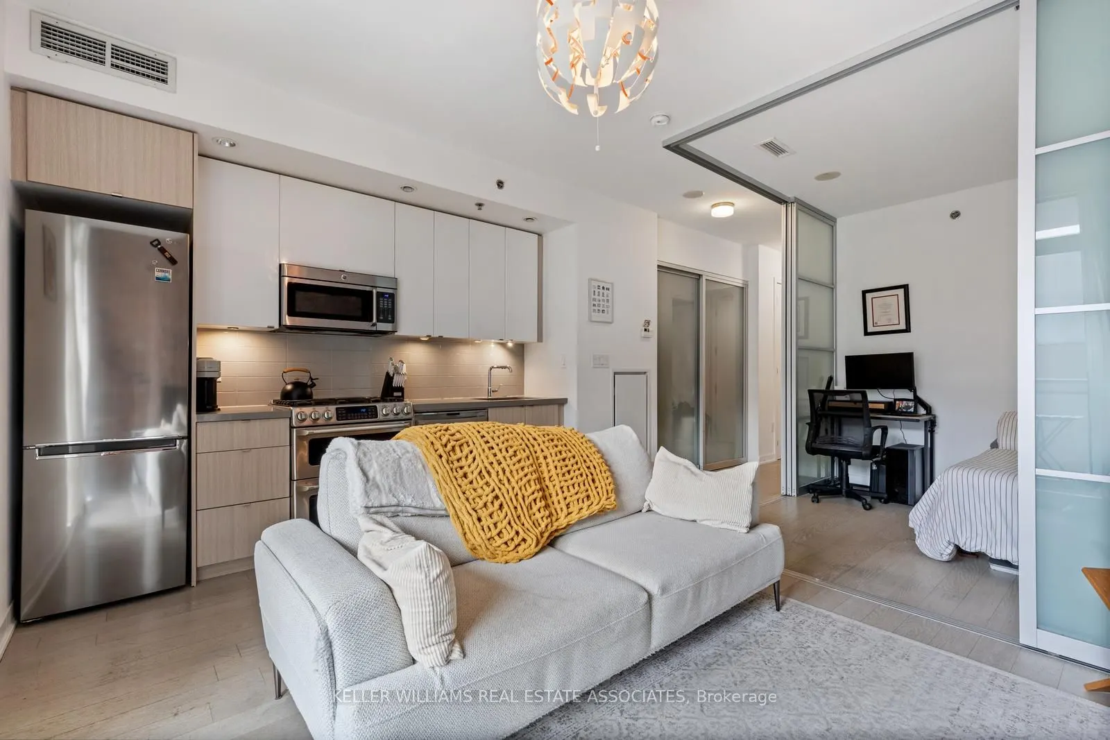 88 Colgate Avenue W, #511