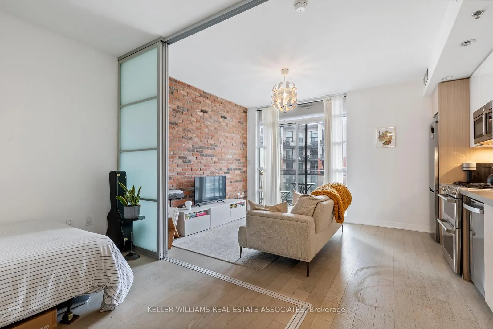 88 Colgate Avenue W, #511