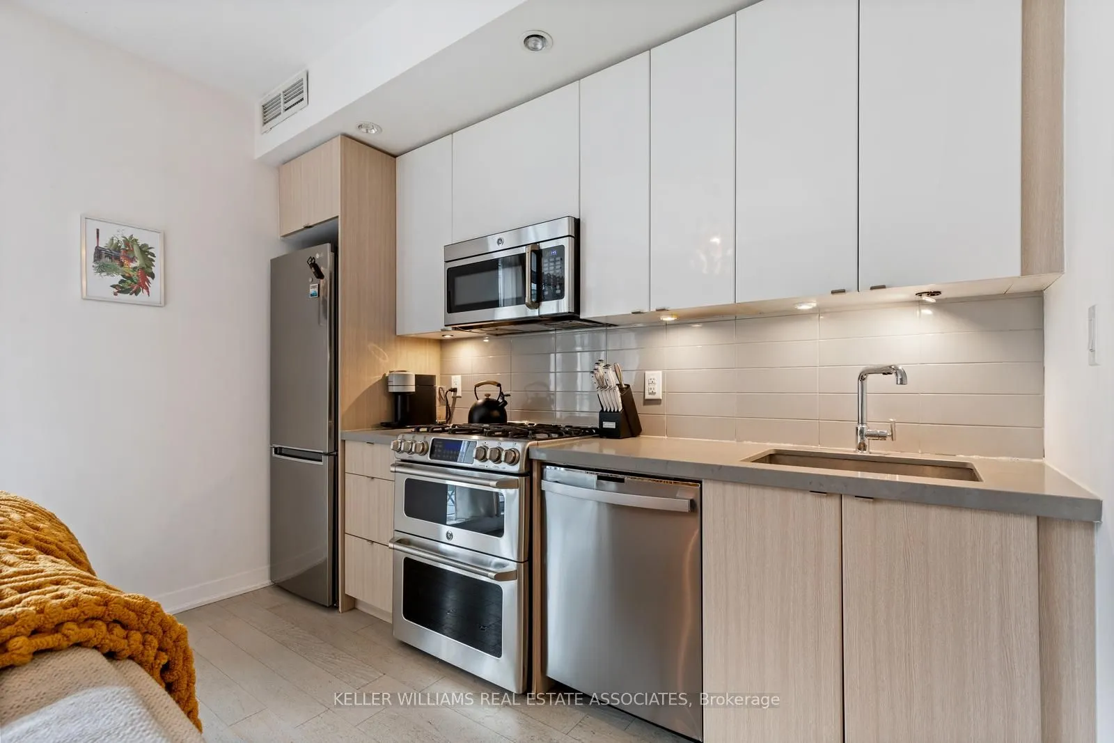 88 Colgate Avenue W, #511