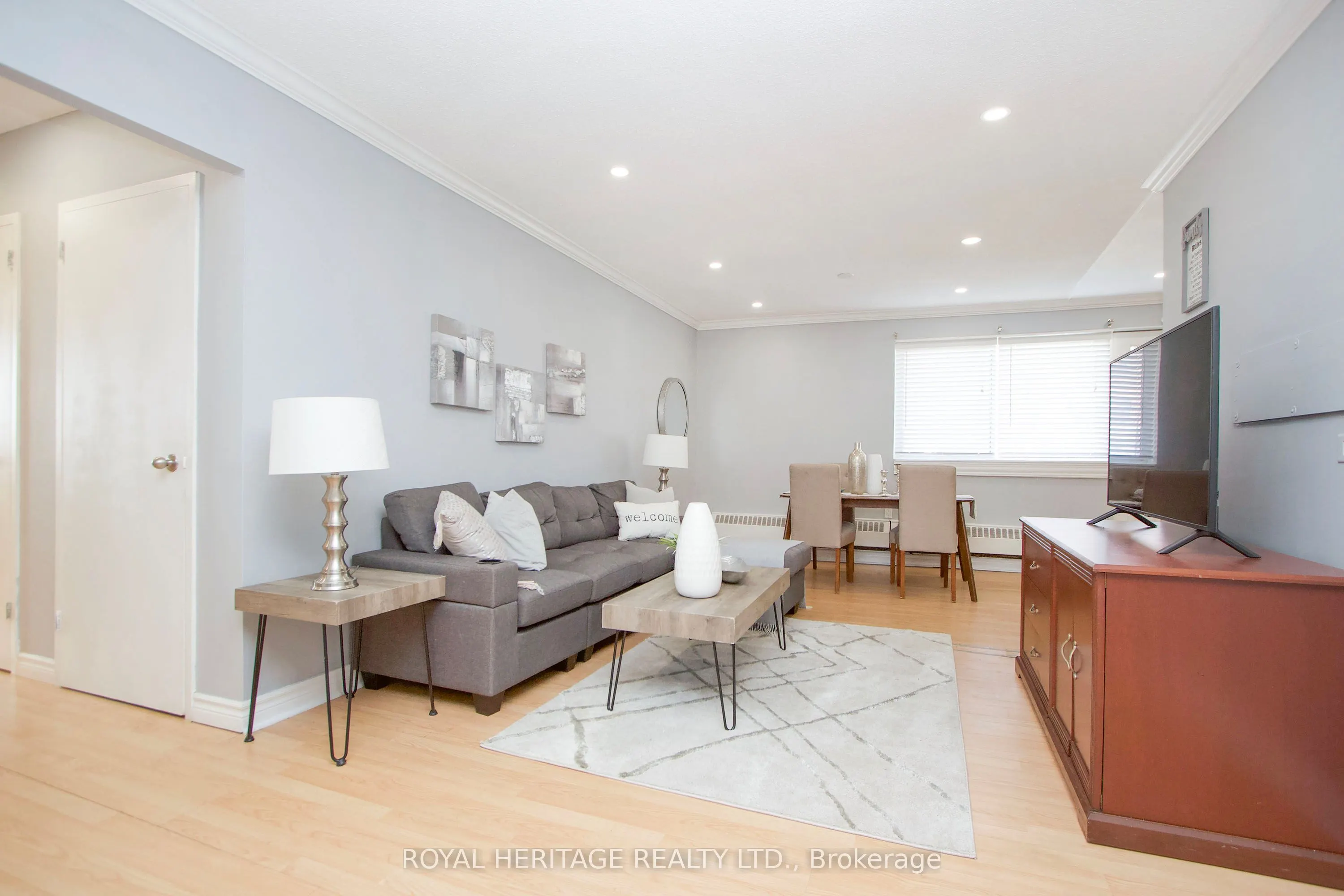 936 Glen Street #101