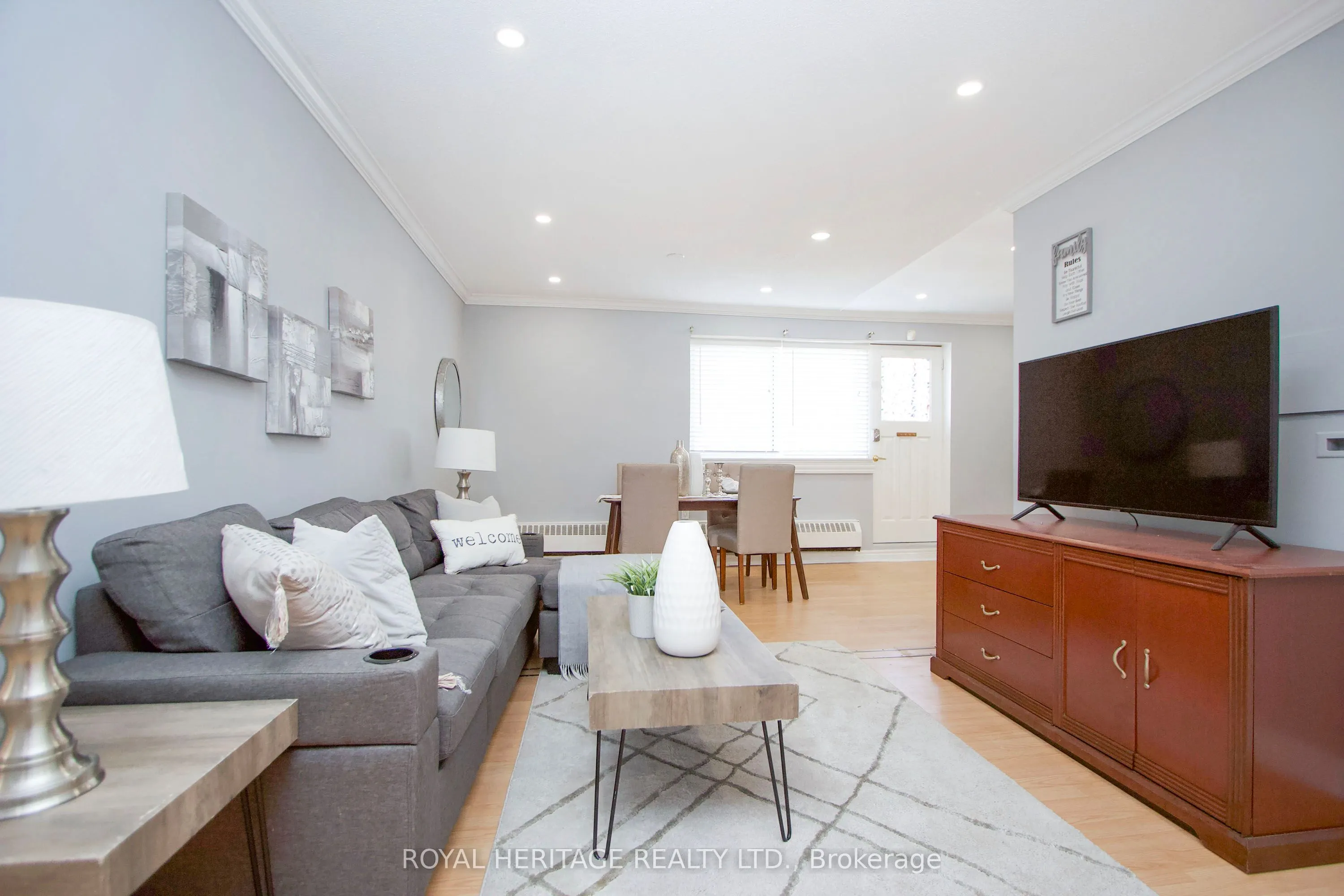 936 Glen Street #101
