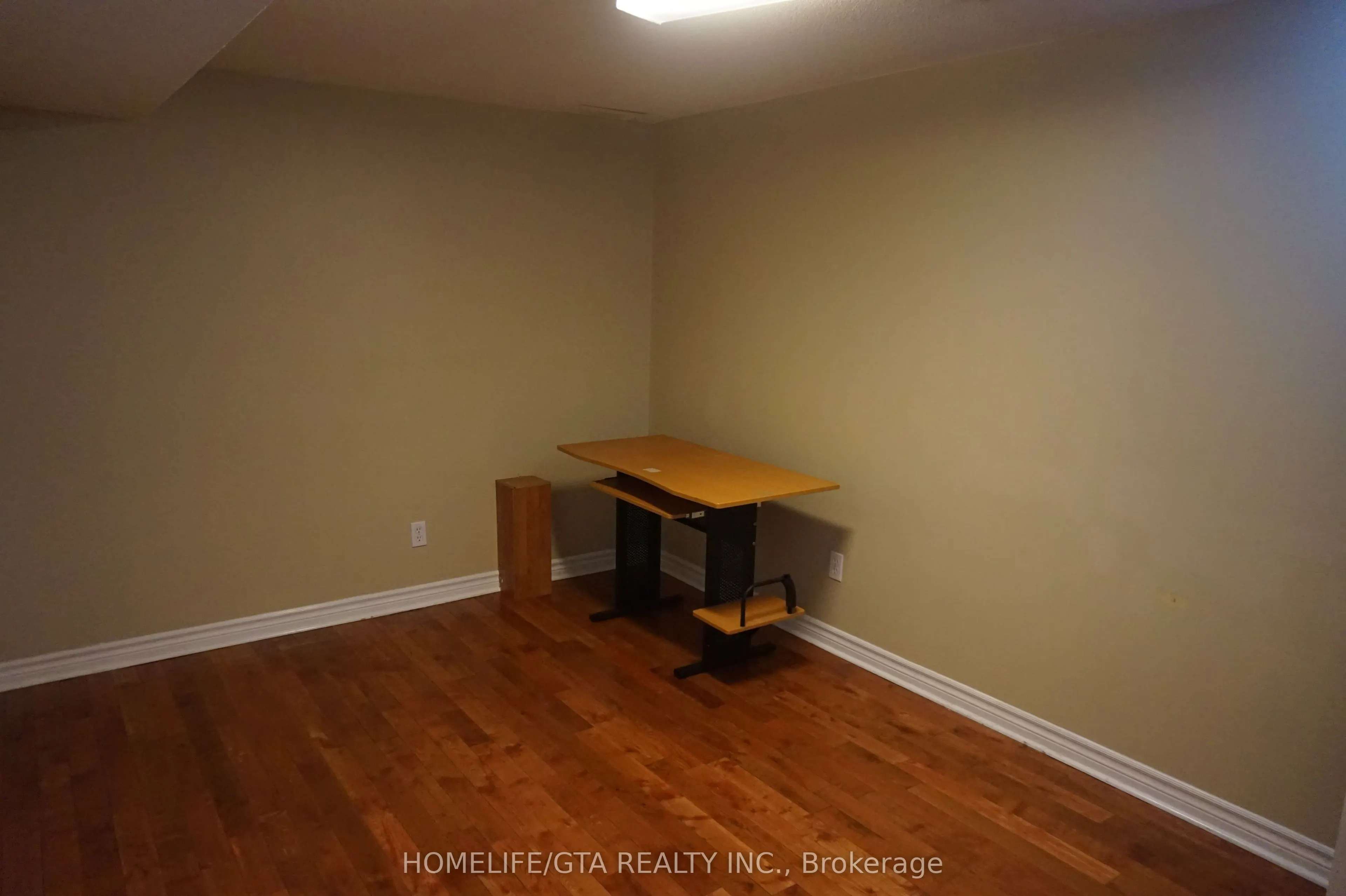 11 Flycatcher Avenue