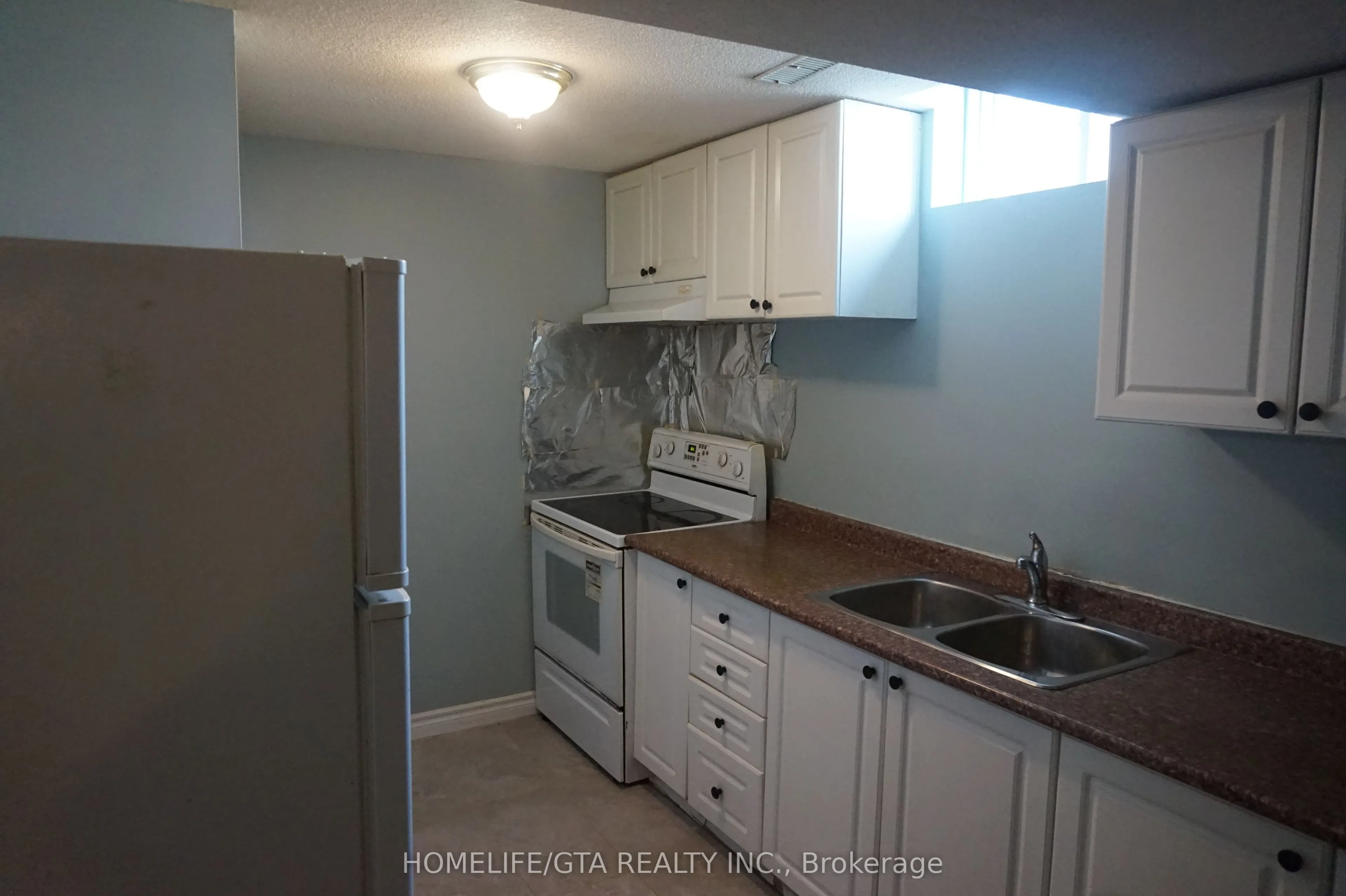 11 Flycatcher Avenue
