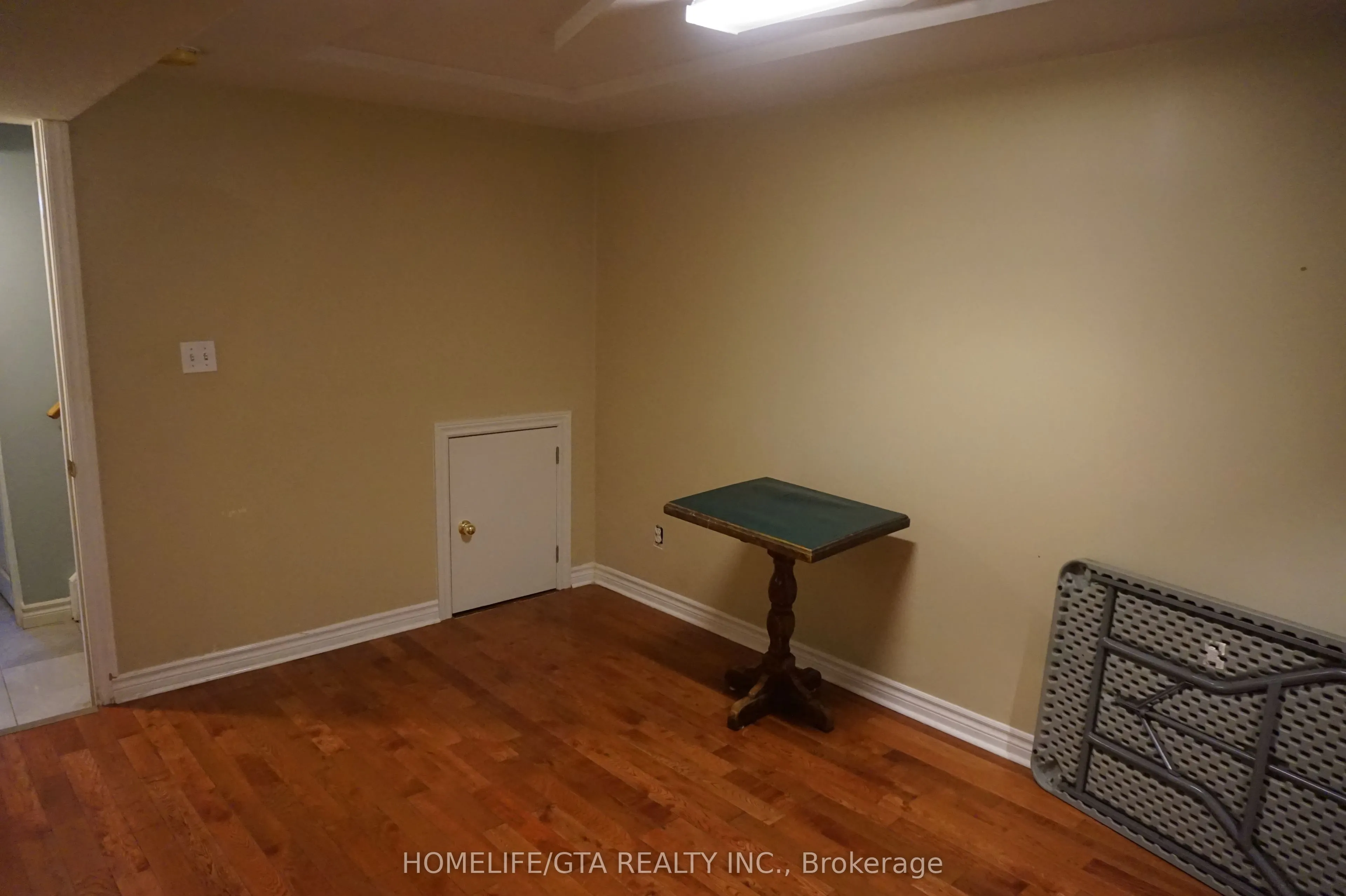 11 Flycatcher Avenue