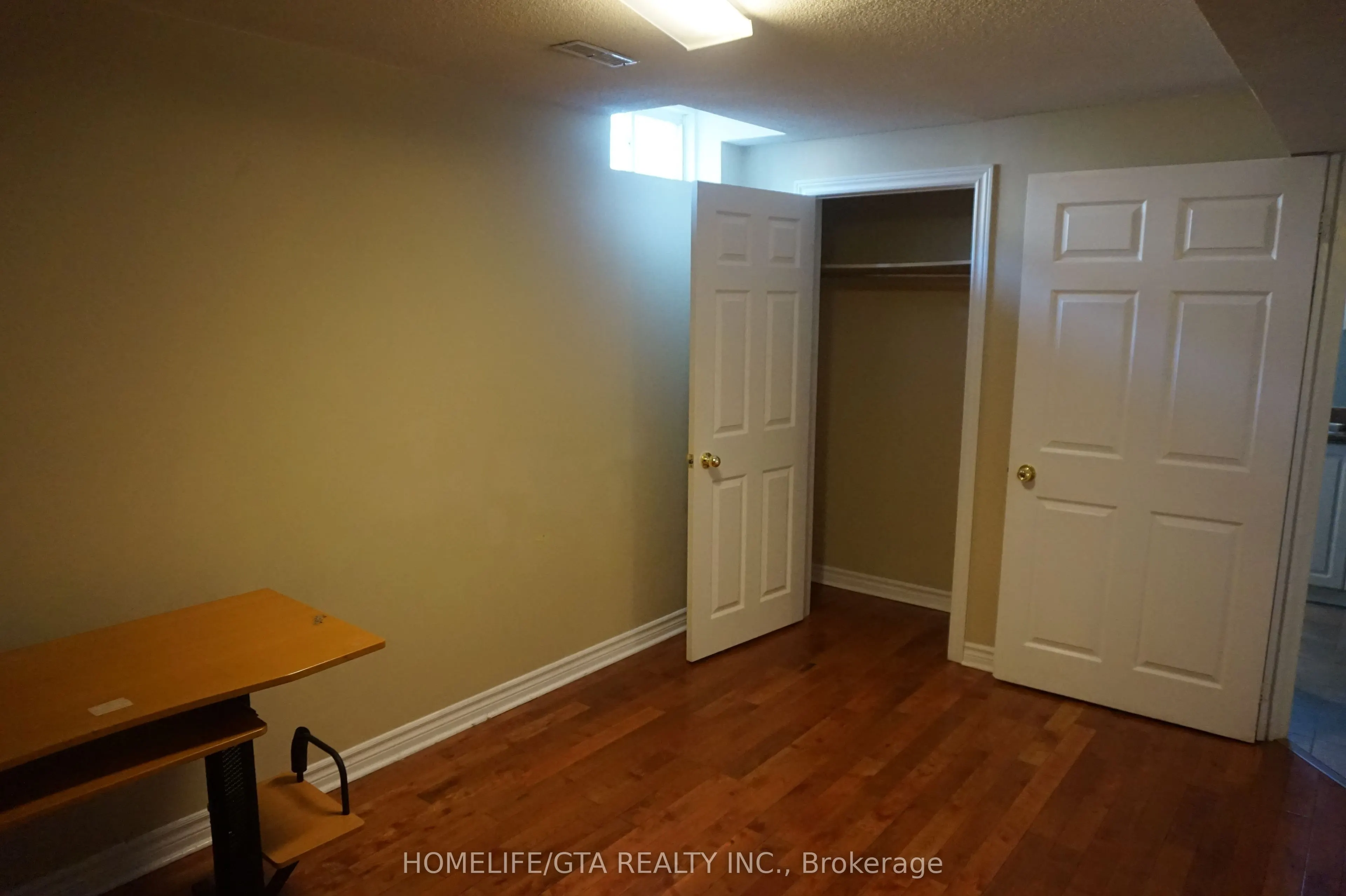 11 Flycatcher Avenue