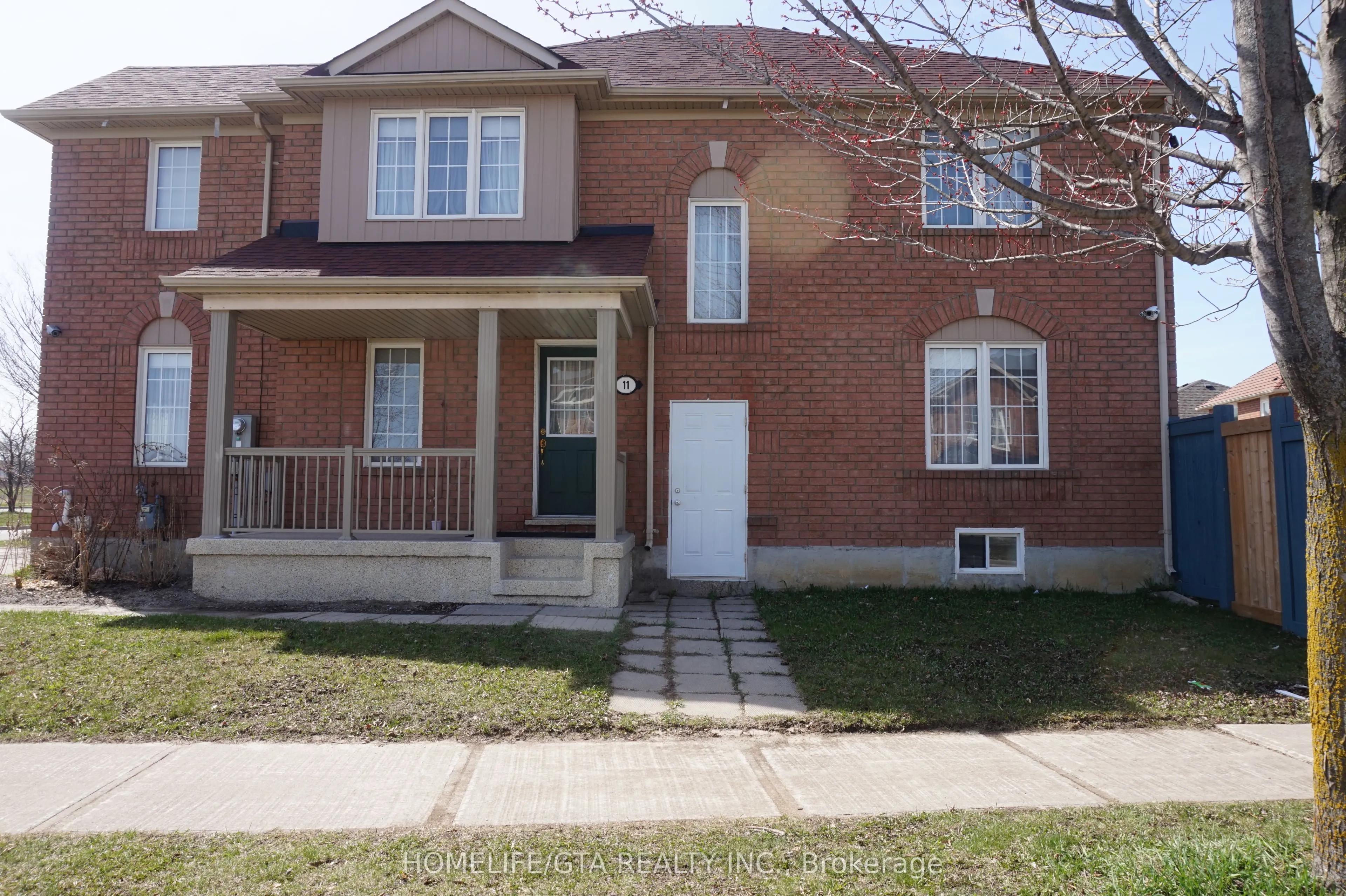 11 Flycatcher Avenue