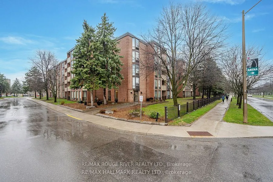 1525 Diefenbaker Court, #305