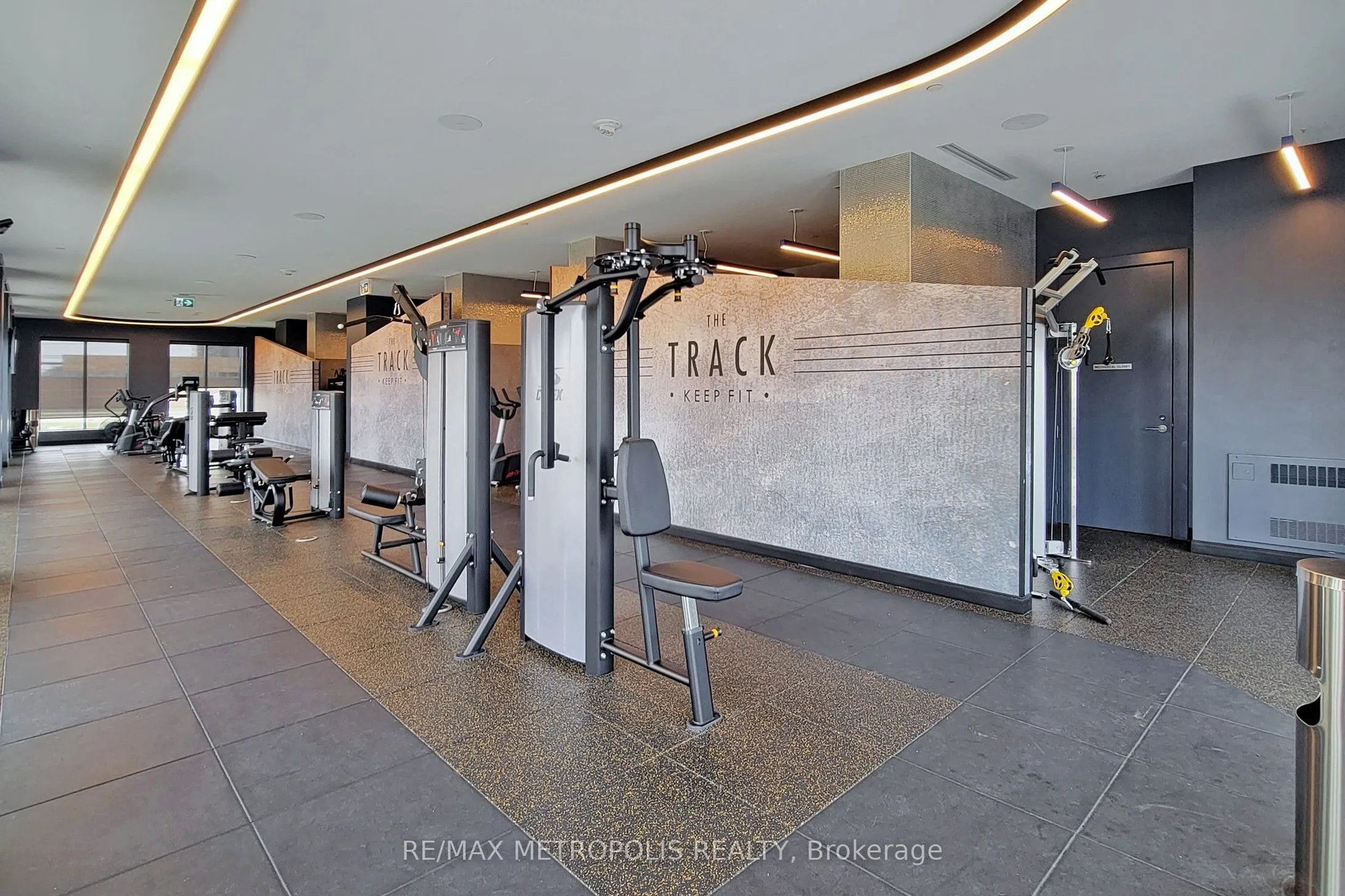 2550 Simcoe Street N, #2101