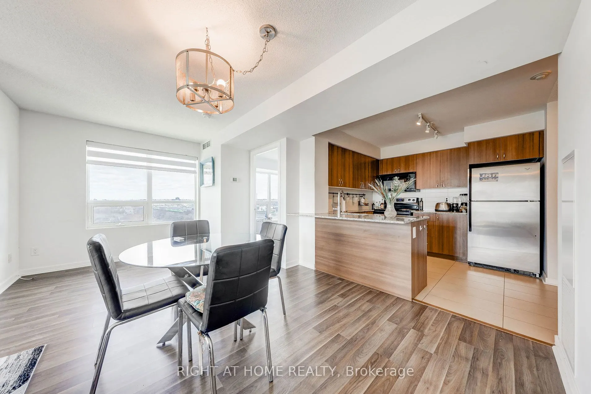 1235 Bayly Street, #702