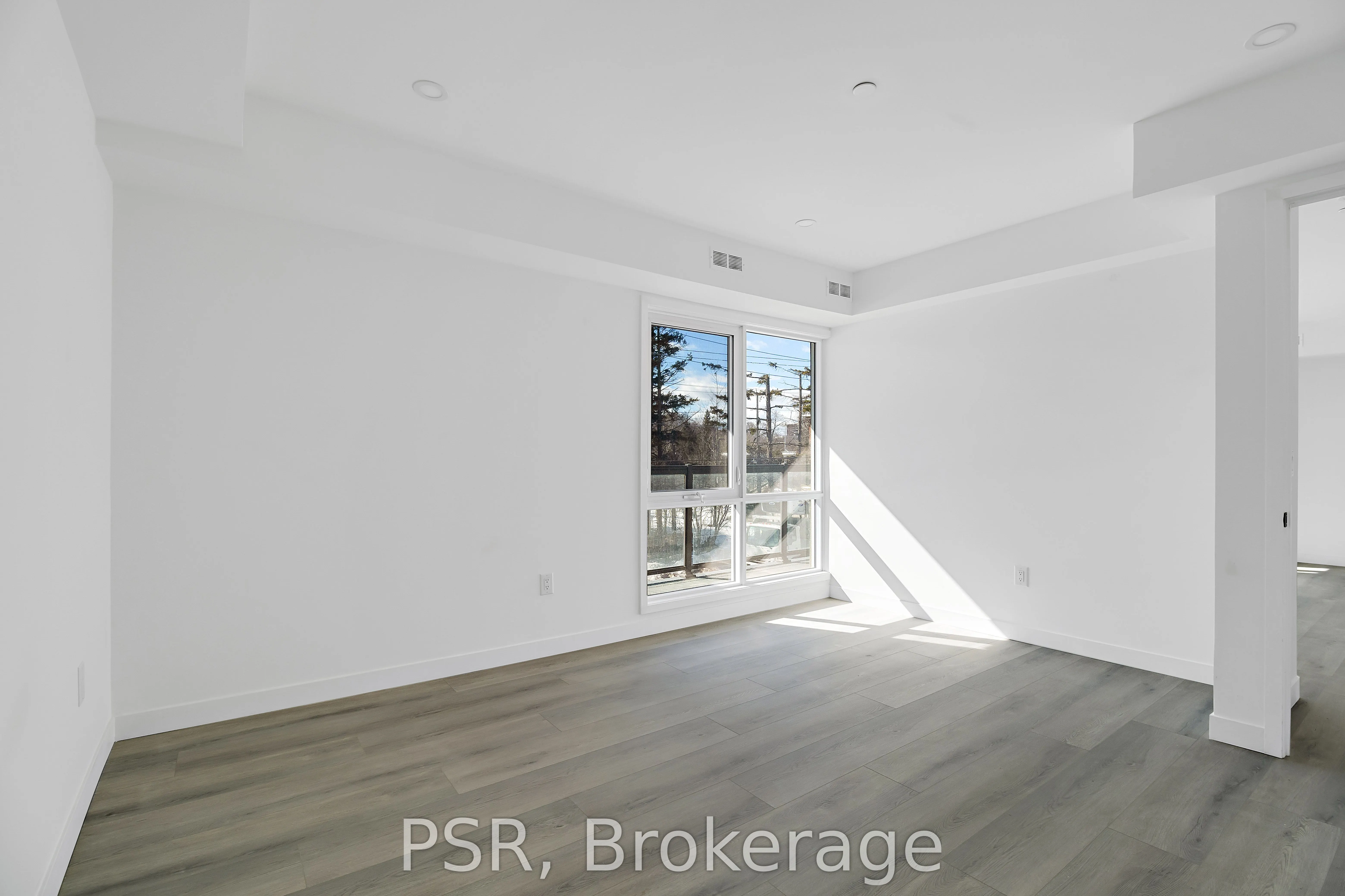 61 Orchard Park Drive, #201