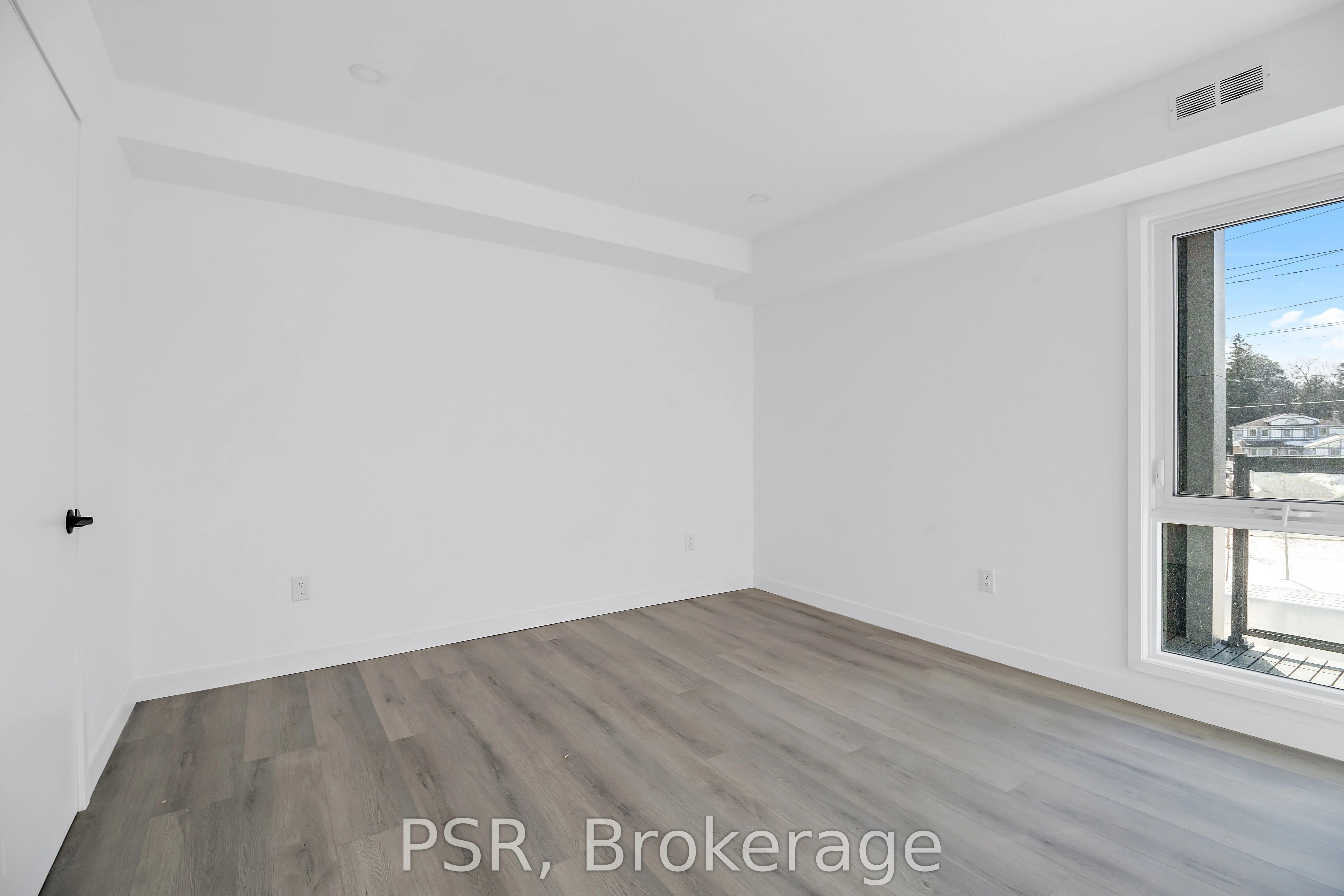 61 Orchard Park Drive, #201