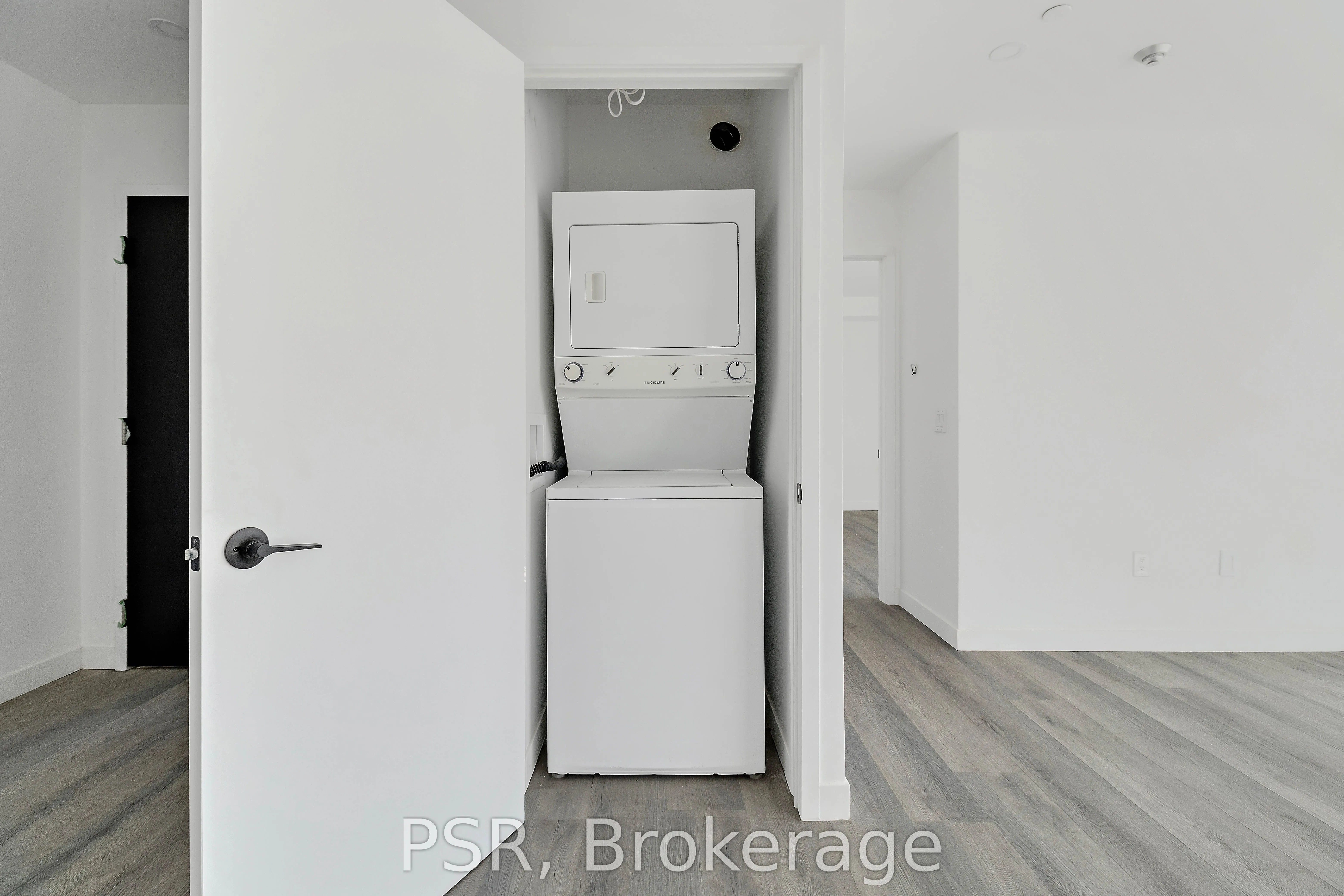 61 Orchard Park Drive, #201