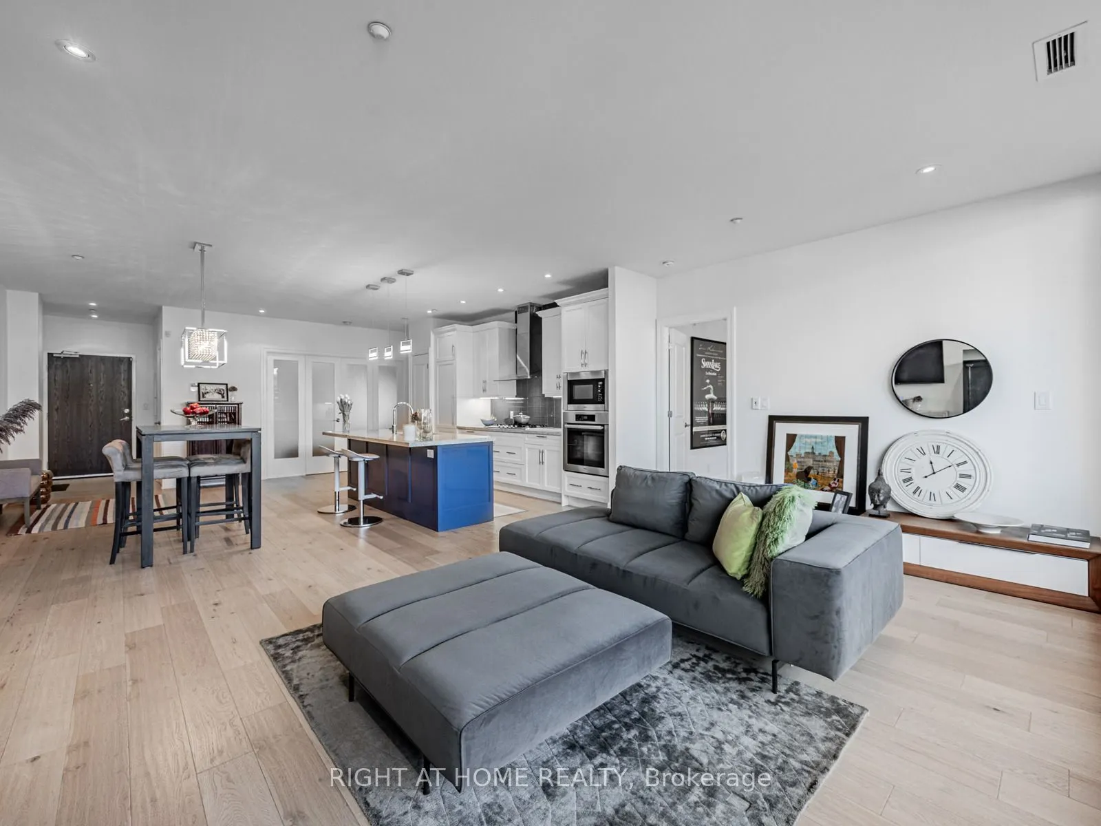 1 Rainsford Road, #207