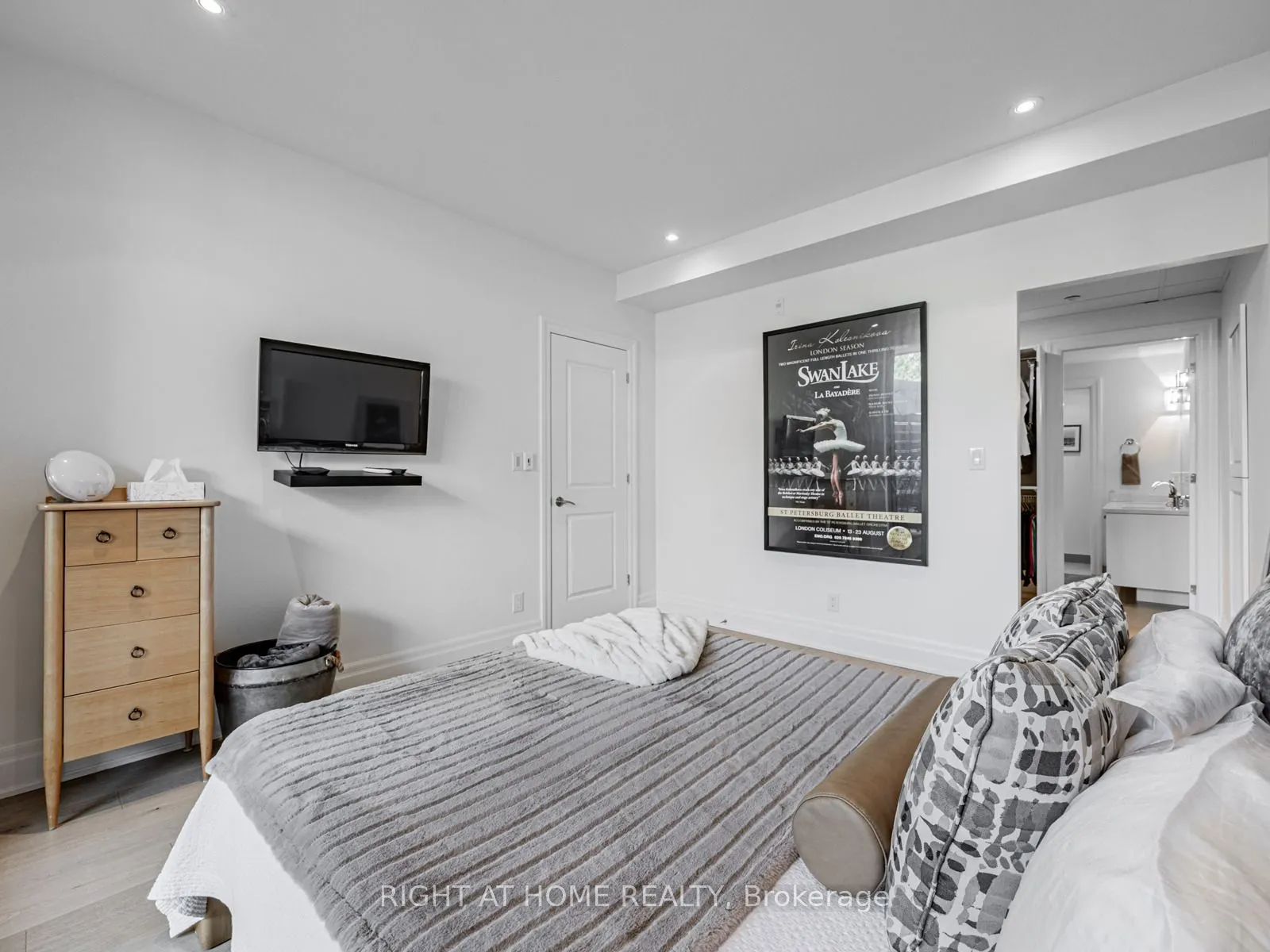1 Rainsford Road, #207