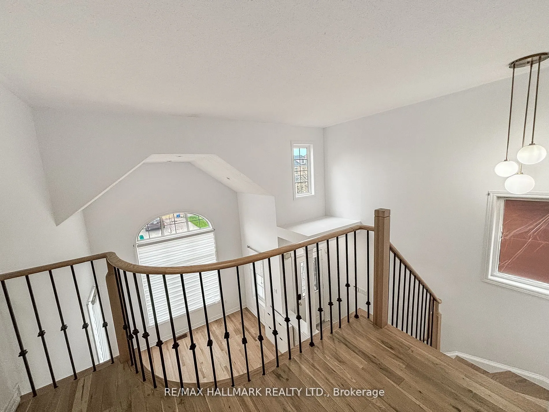 60 Morland Crescent