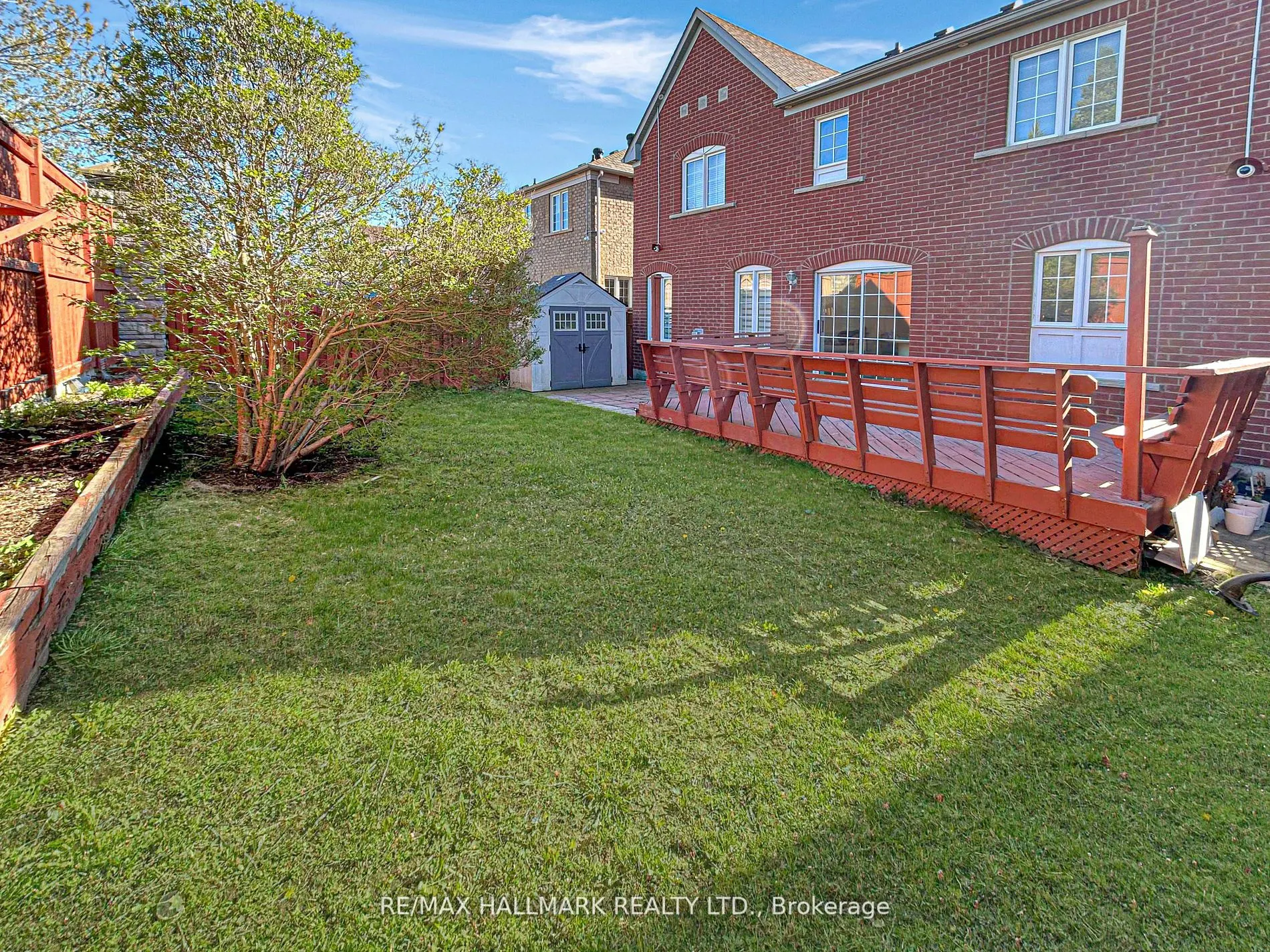 60 Morland Crescent