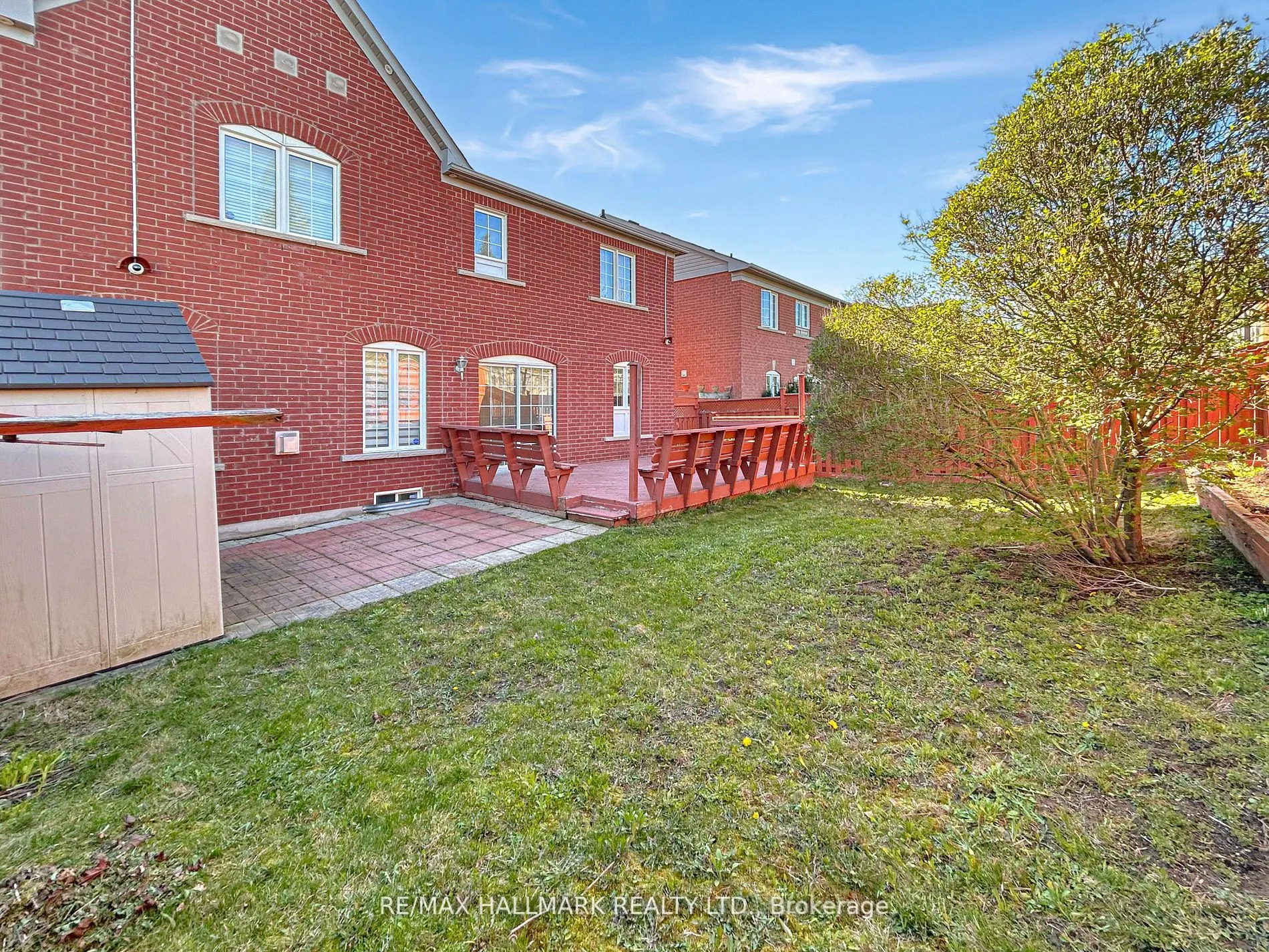 60 Morland Crescent