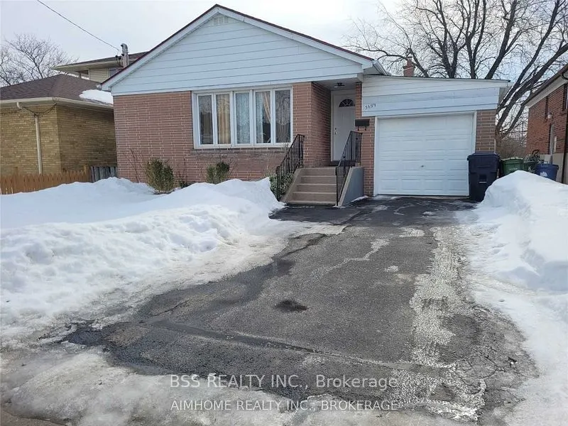 3699 St. Clair Avenue E