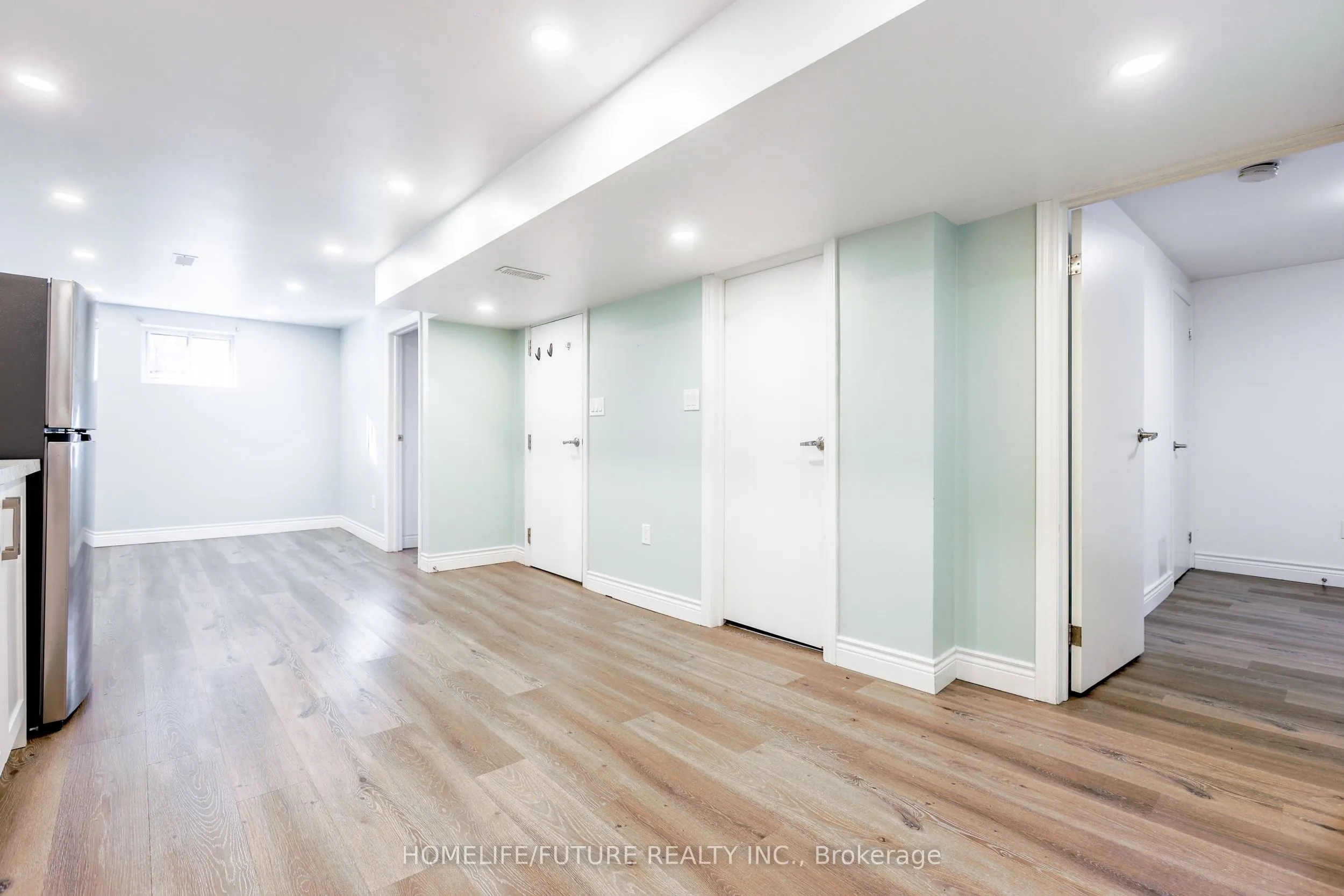 226 Oakridge Drive