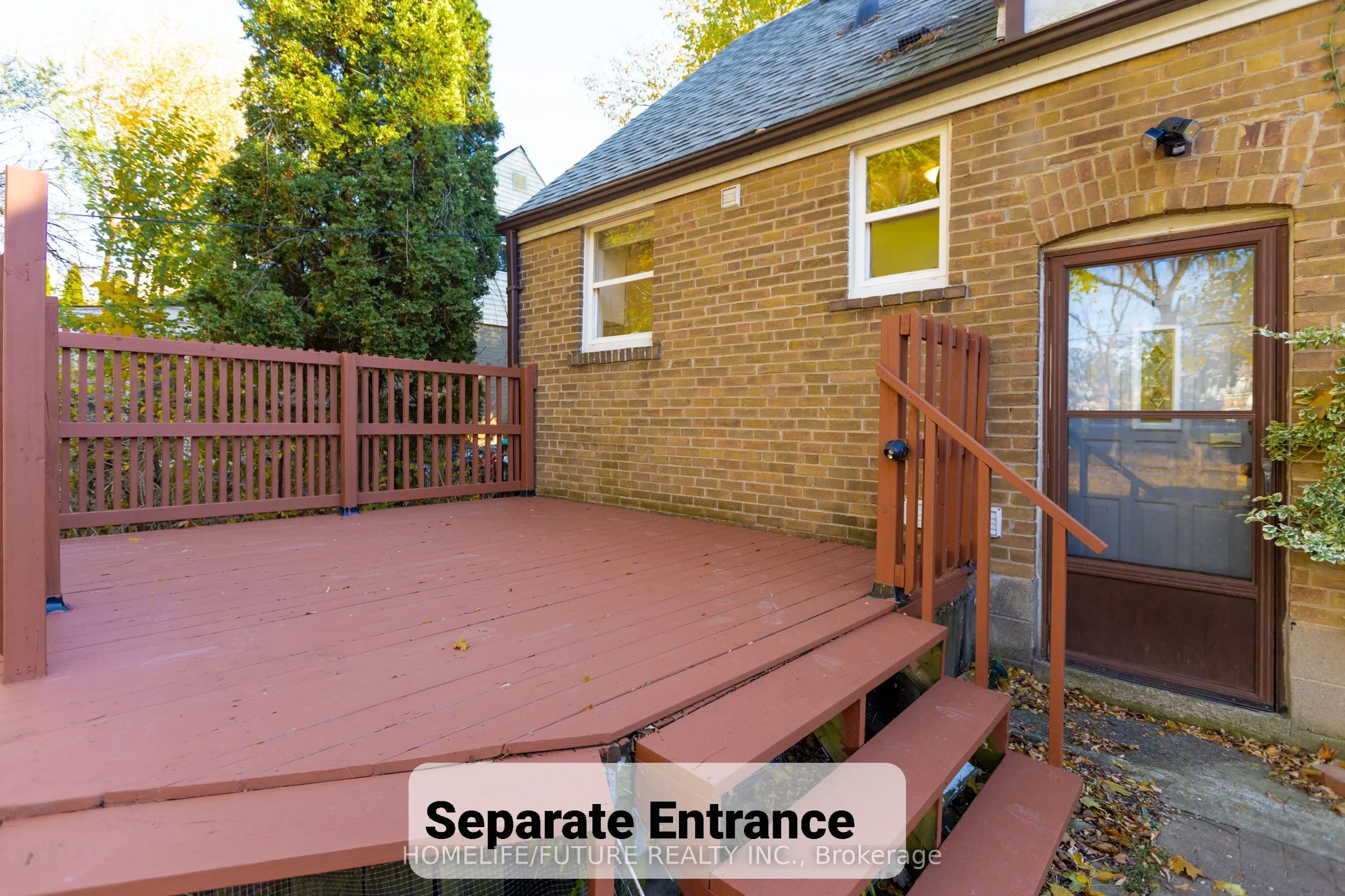226 Oakridge Drive