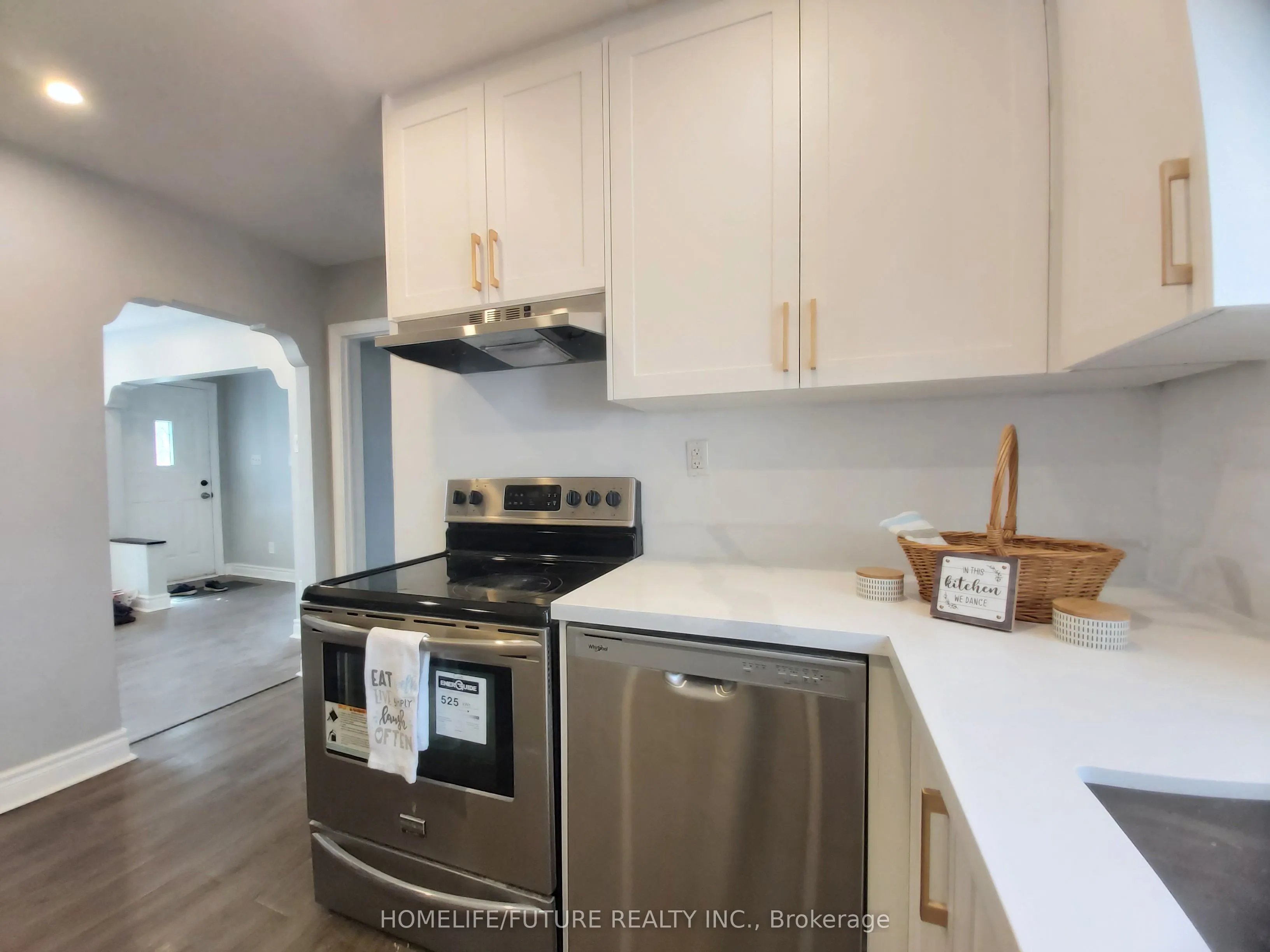 226 Oakridge Drive