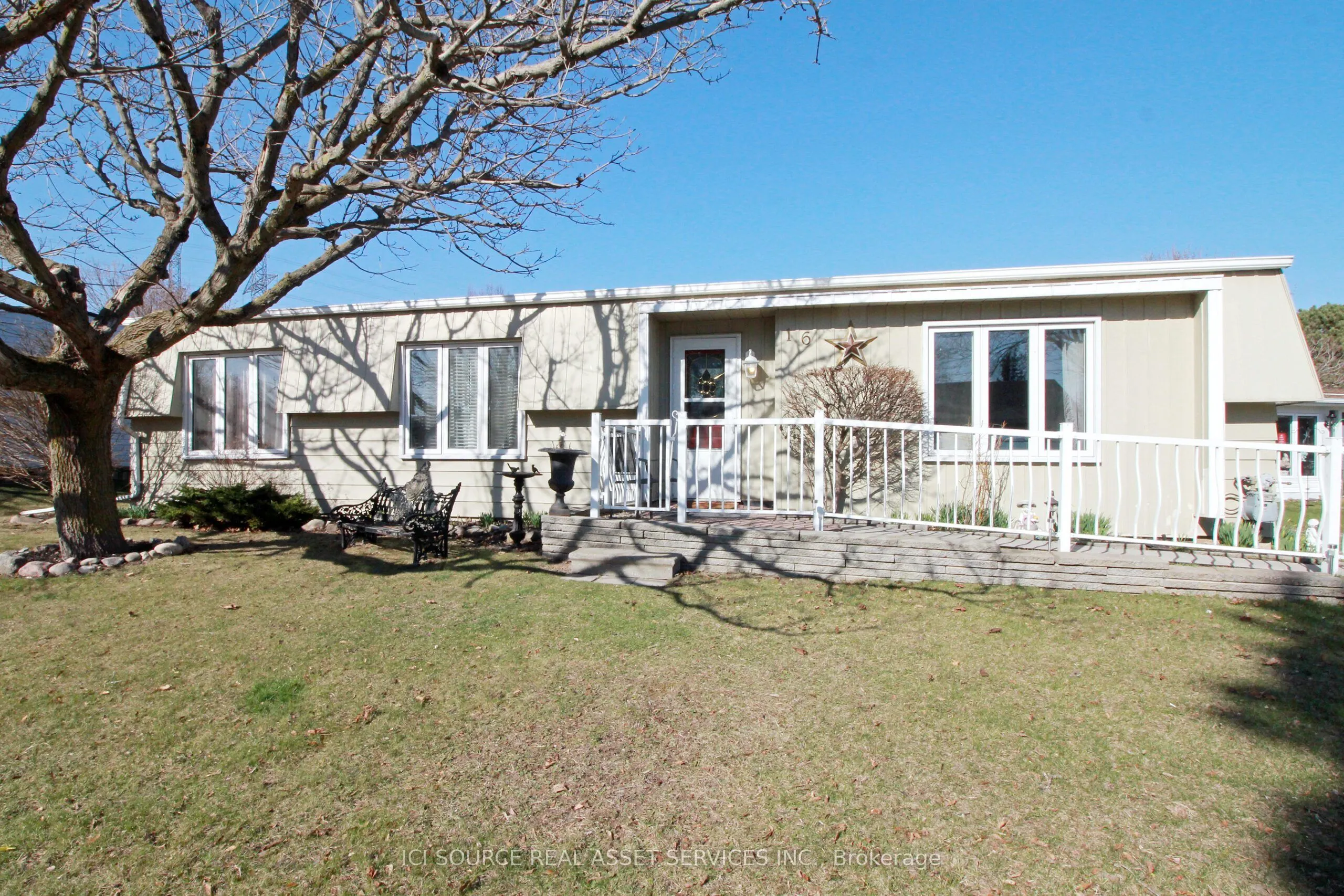 16 Wheelhouse Drive