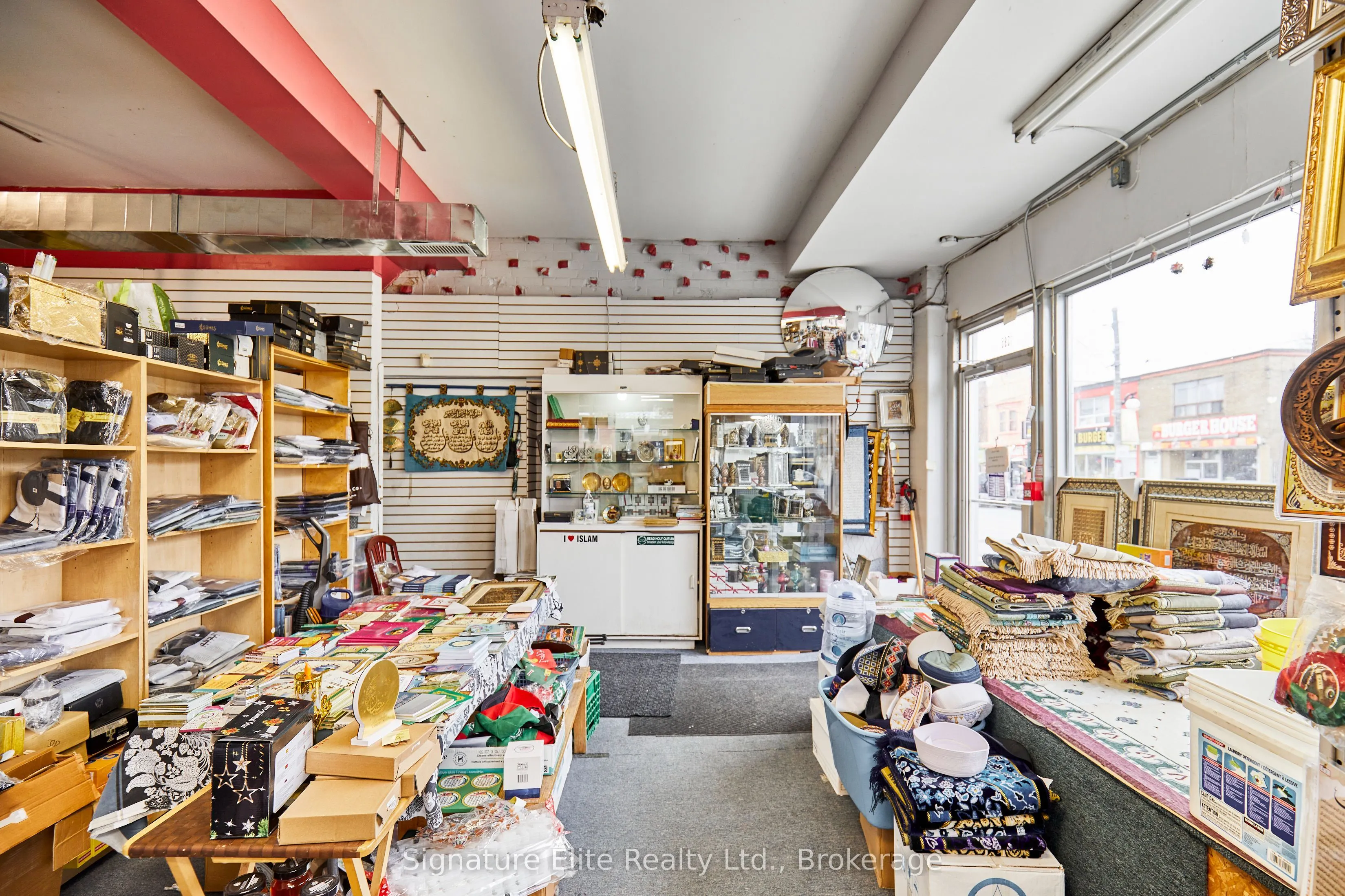 1395 Gerrard Street E