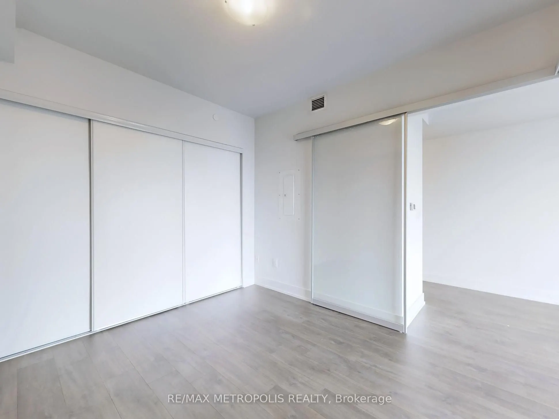 2550 Simcoe Street N #2020