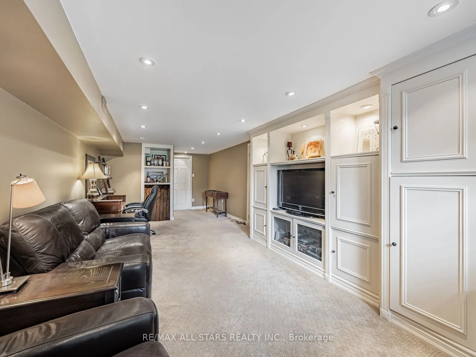 220 Catalina Drive