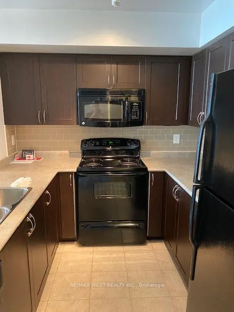 1600 Charles Street #302