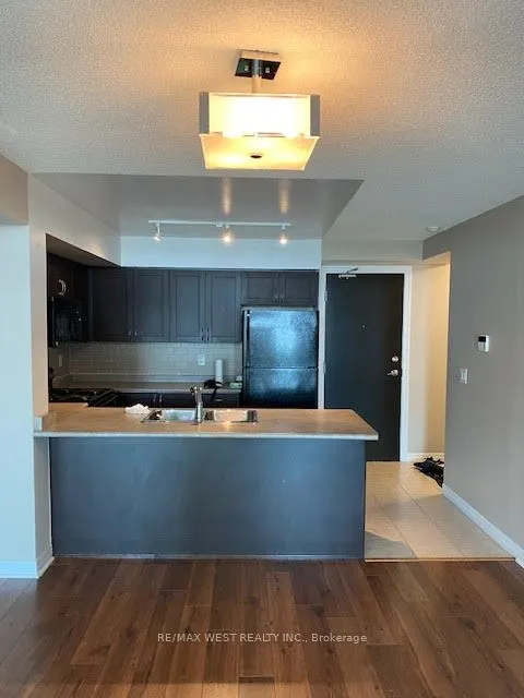 1600 Charles Street #302