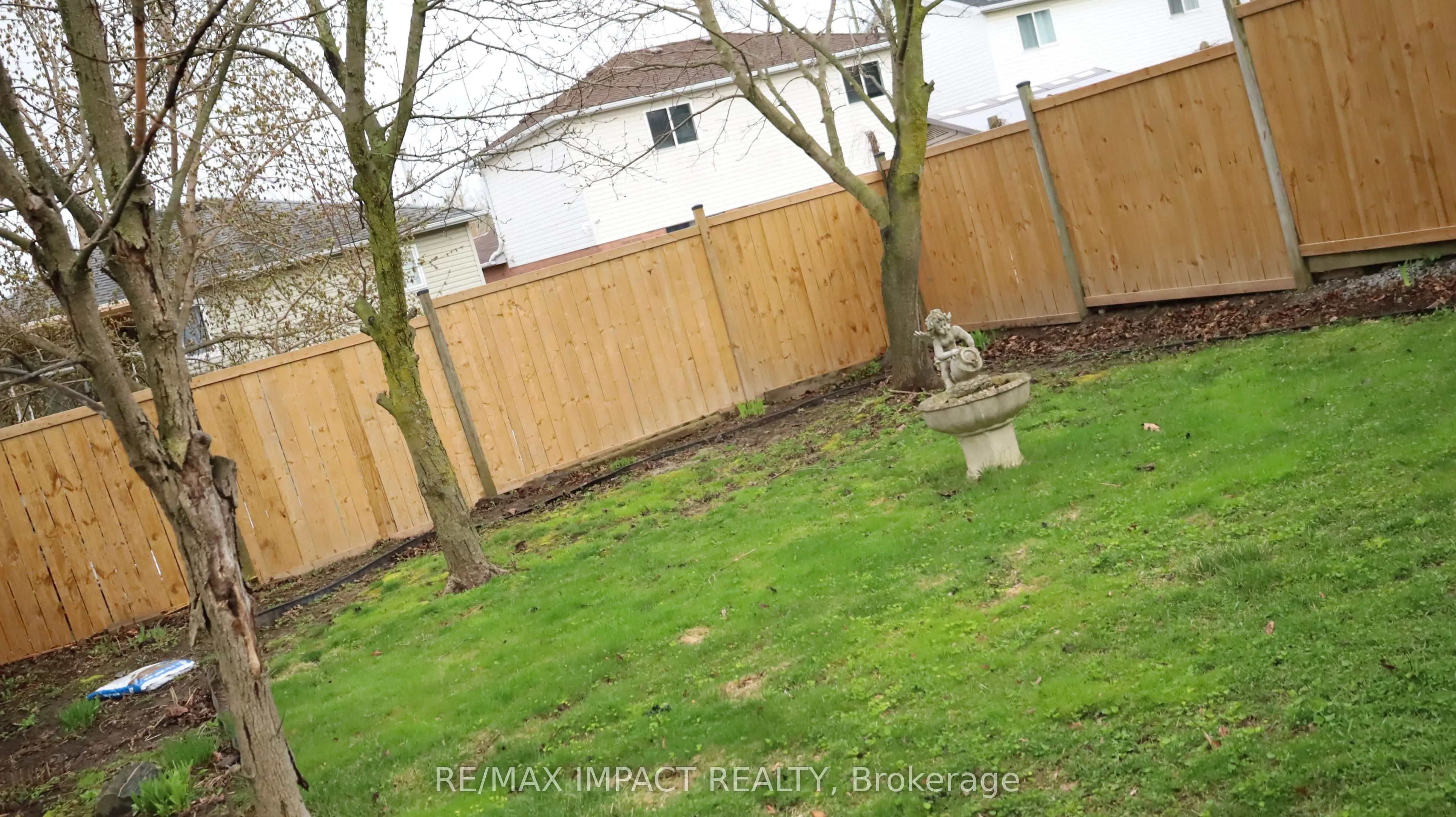 11 Fenwick Avenue