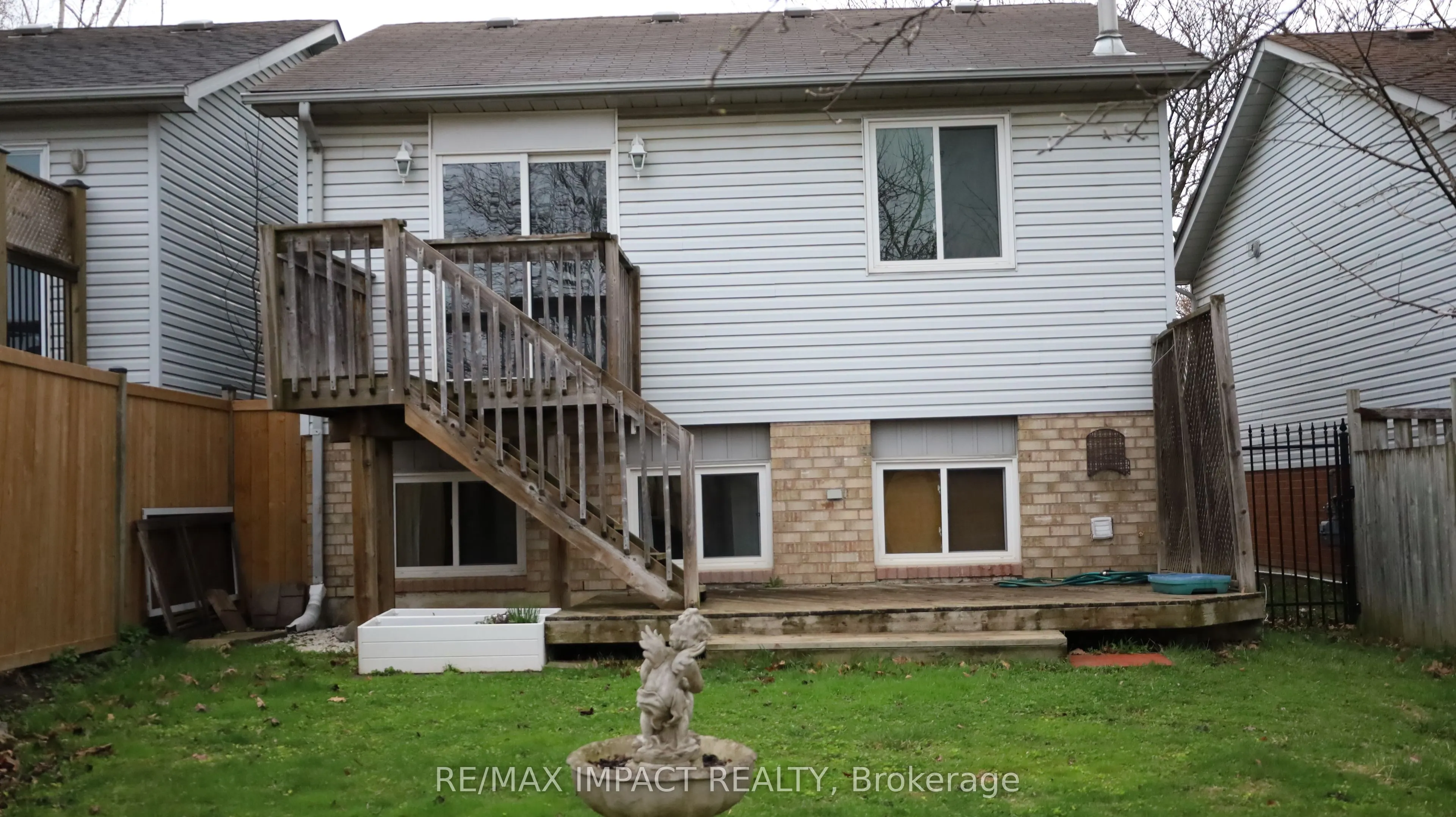 11 Fenwick Avenue
