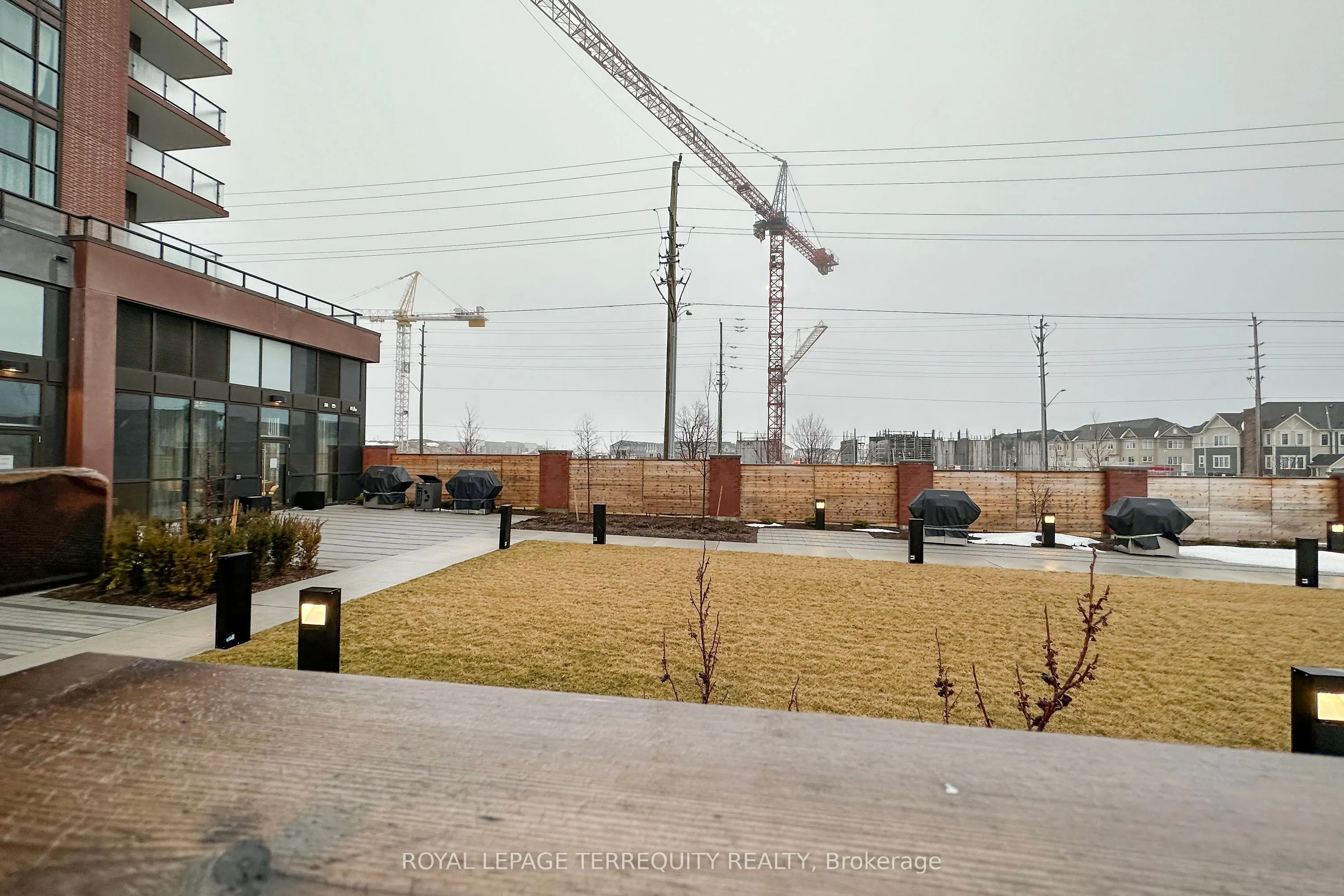 2550 Simcoe Street N #318